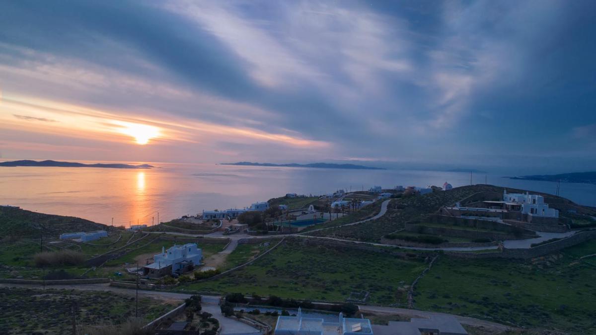 VILLA ZEUS- AMAZING AEGEAN VIEW with Private Pool view 4