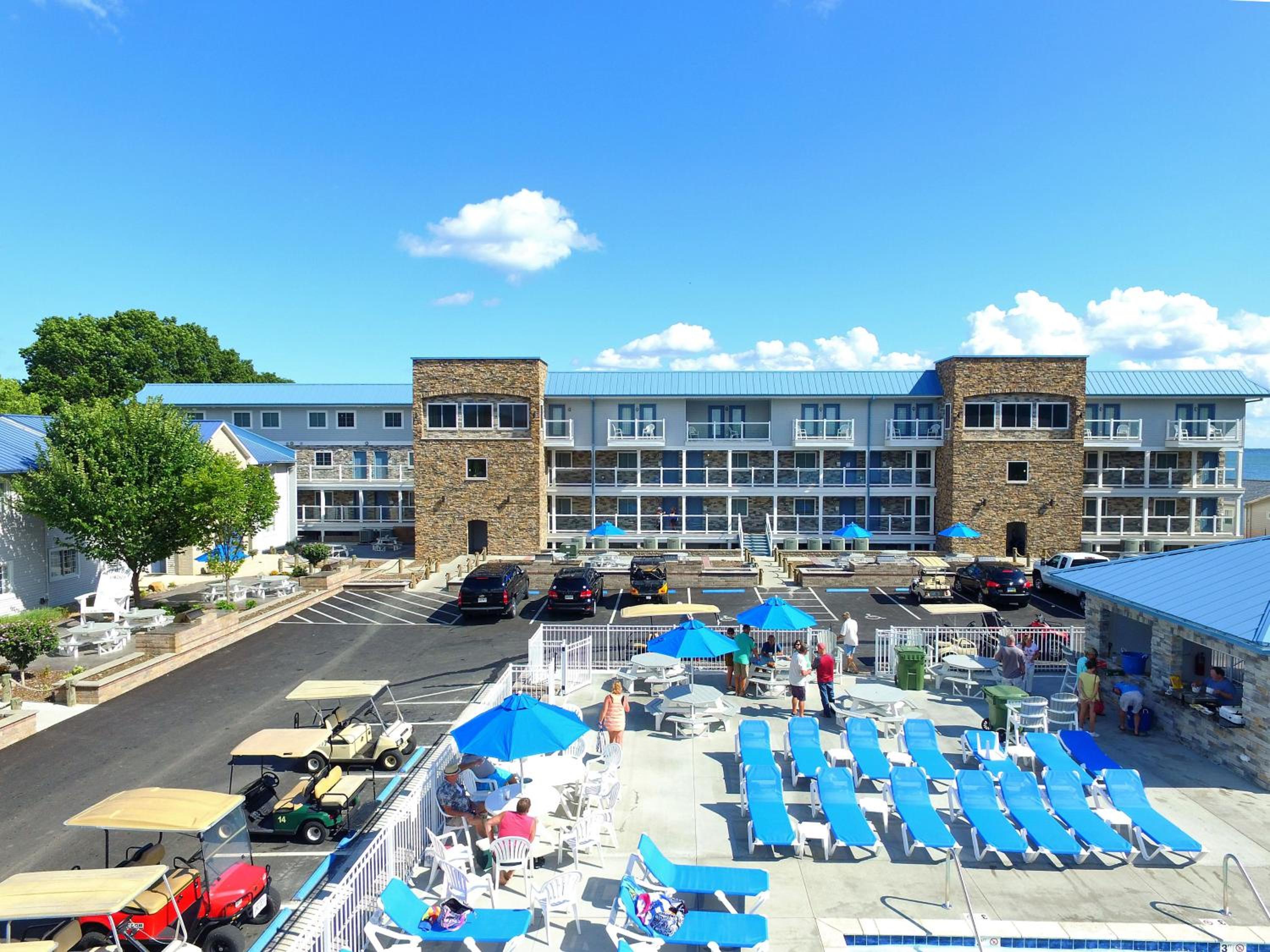 Put-in-Bay Waterfront Condo #205 view 3