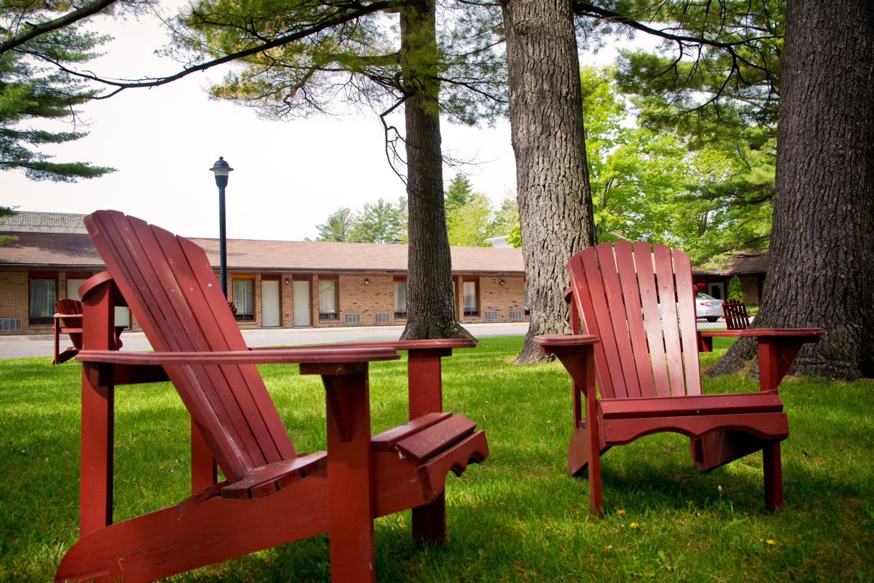Rideau Heights Inn