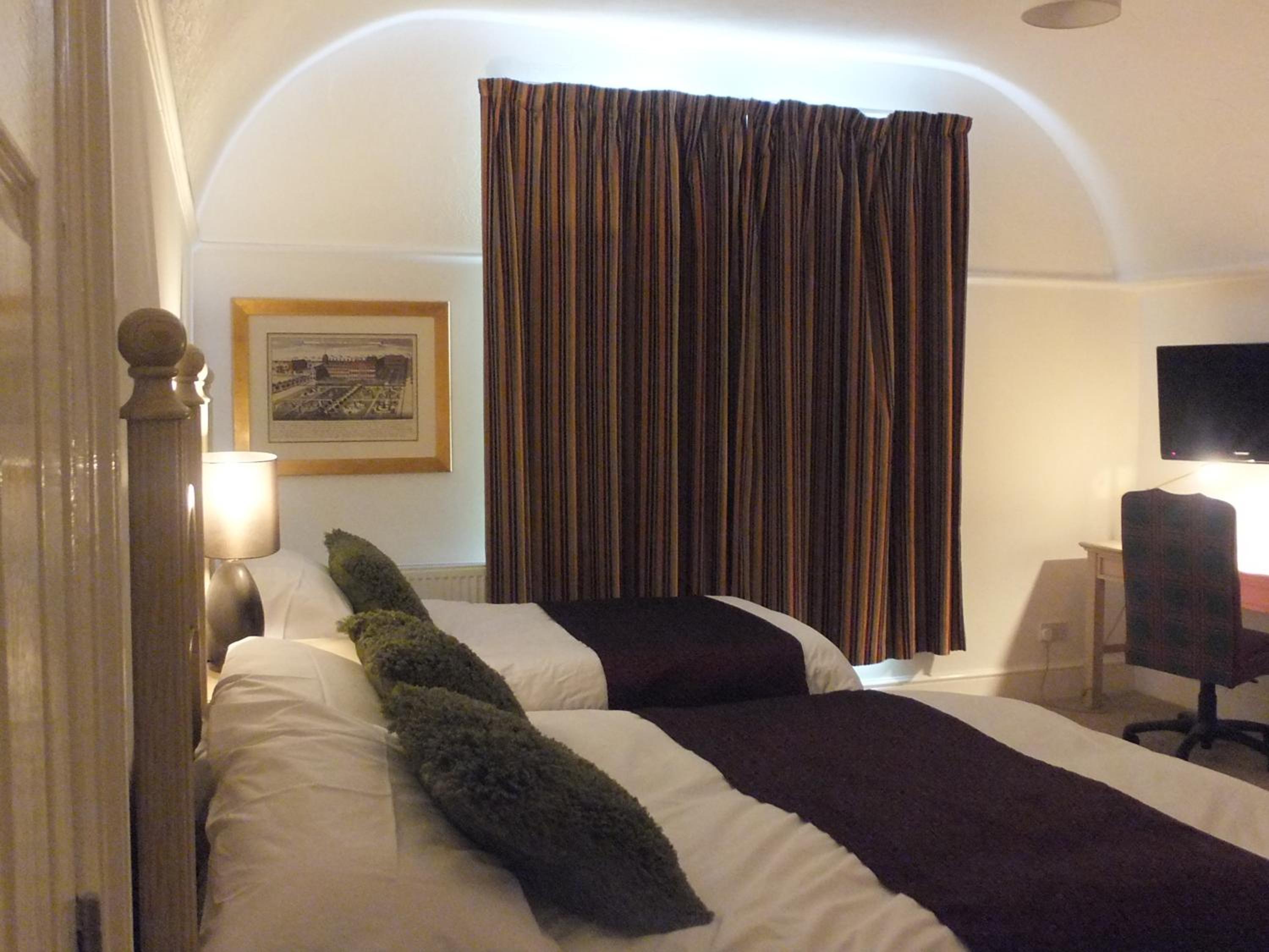 Jessamine House Hotel