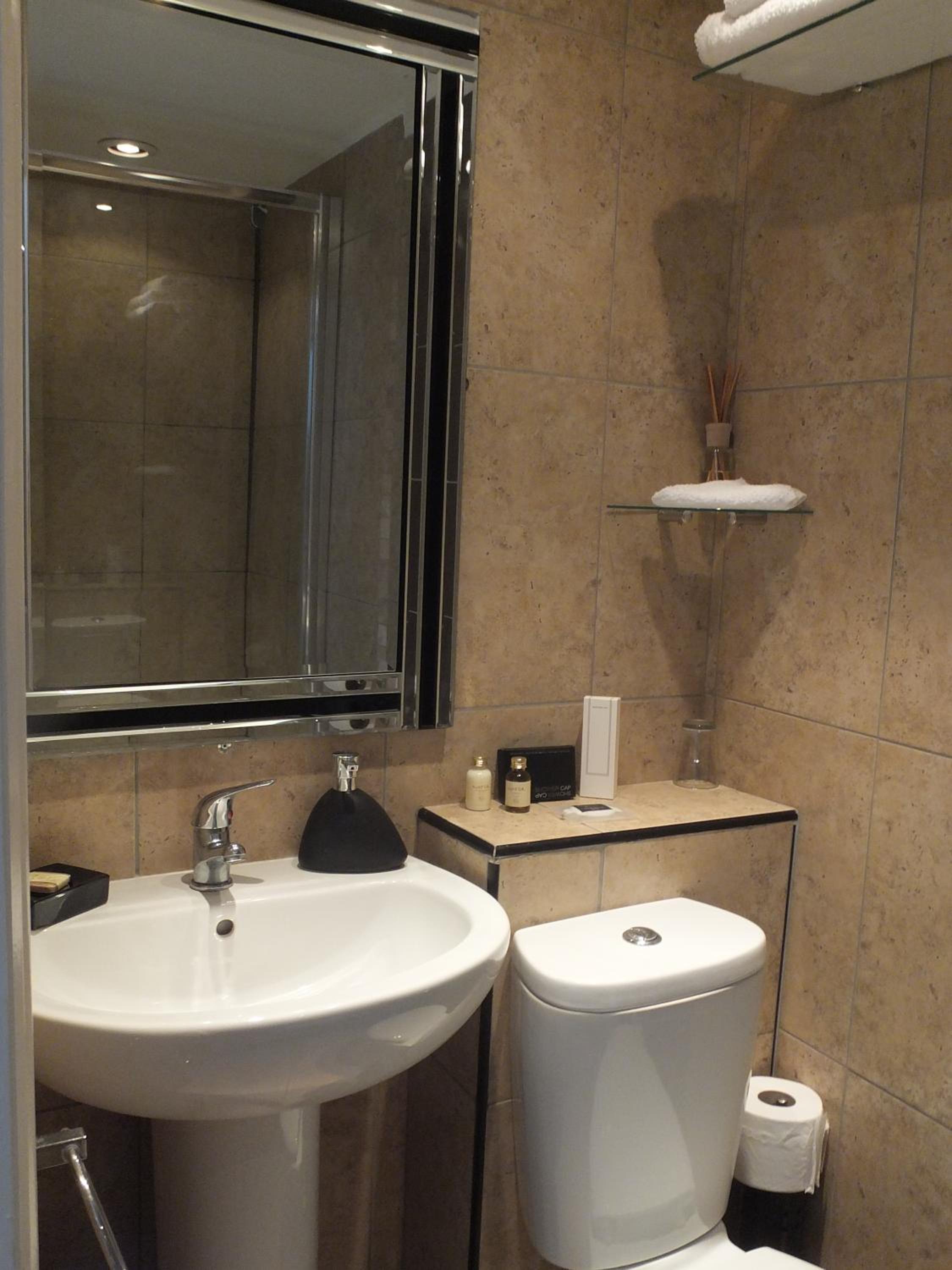 Jessamine House Hotel