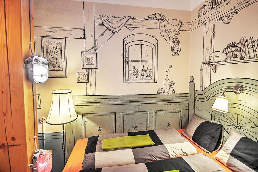 Lavender Circus Hostel, Doubles & Ensuites view 4