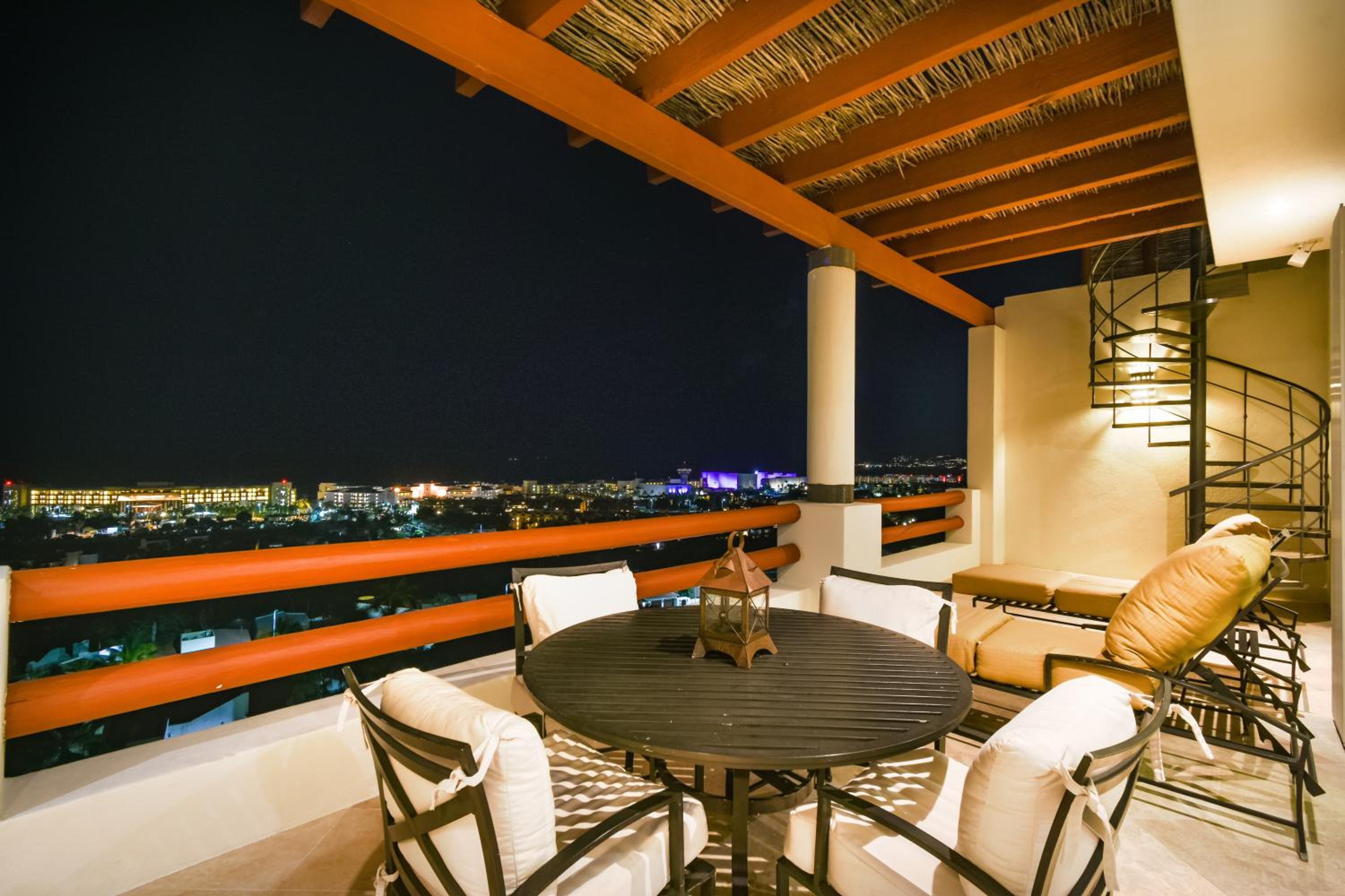 Photo 25 sur 61 de Alegranza Luxury Resort - All Master Suite