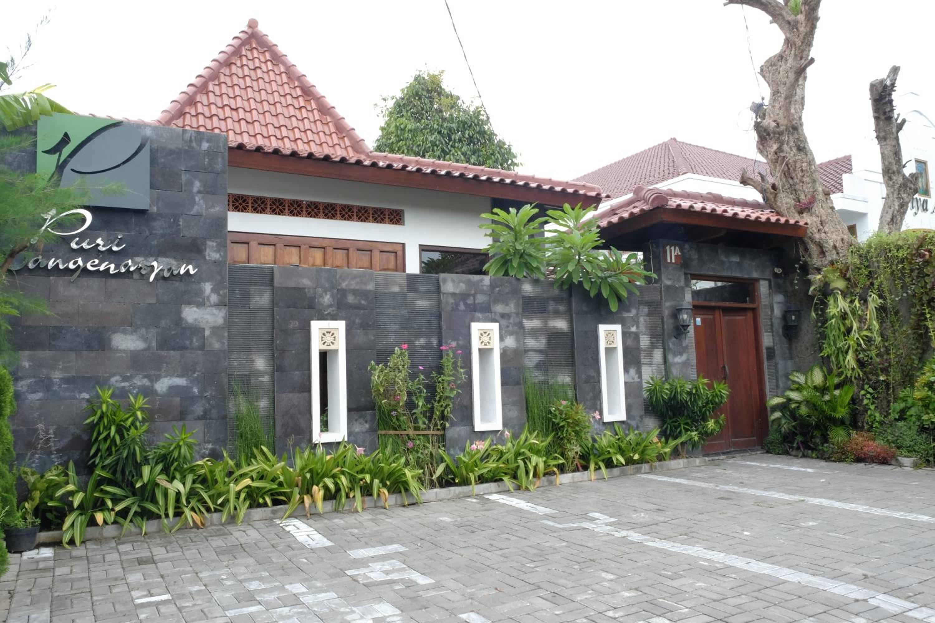 Puri Langenarjan Guest House