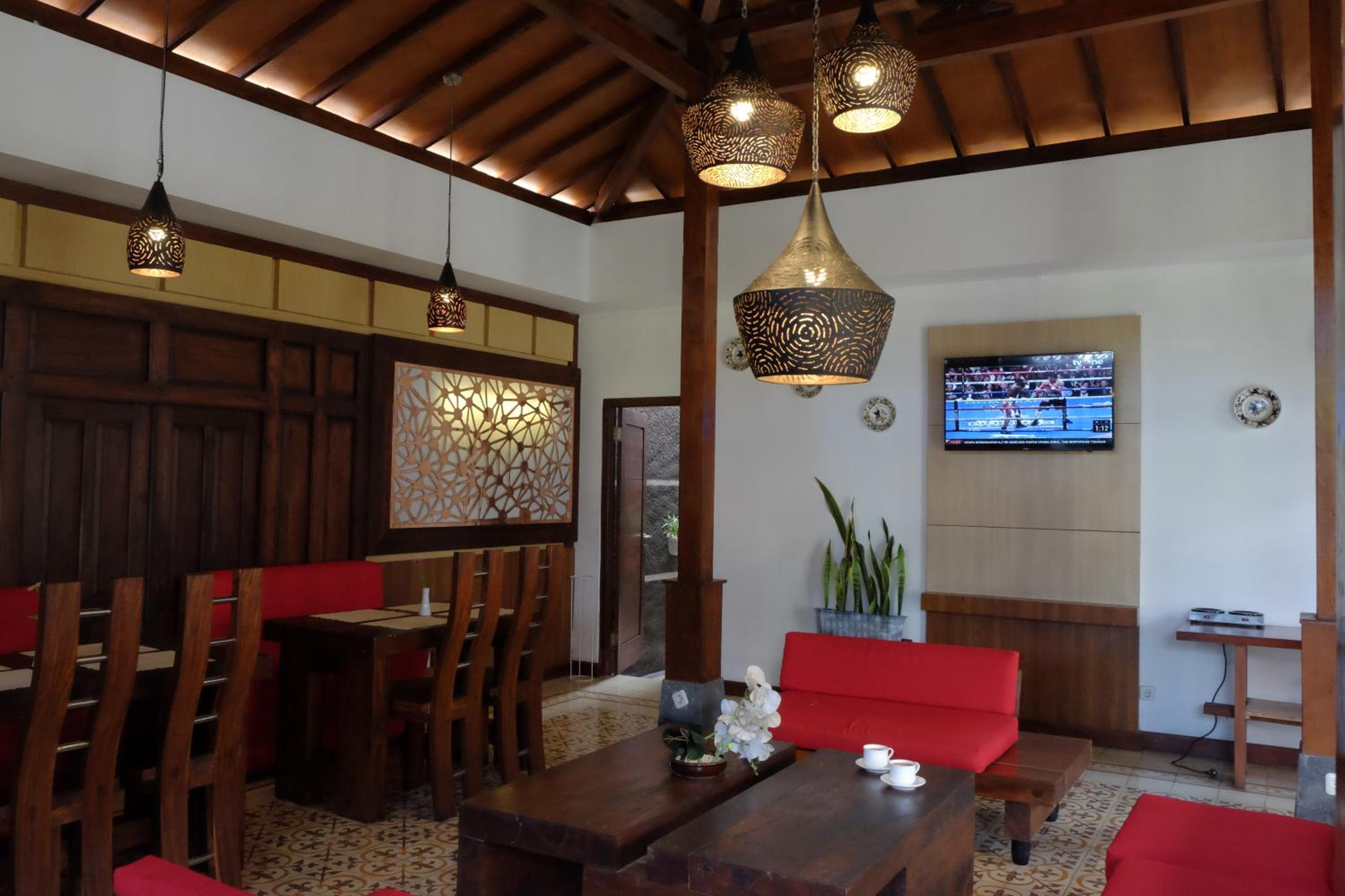 Puri Langenarjan Guest House, Yogyakarta - 15