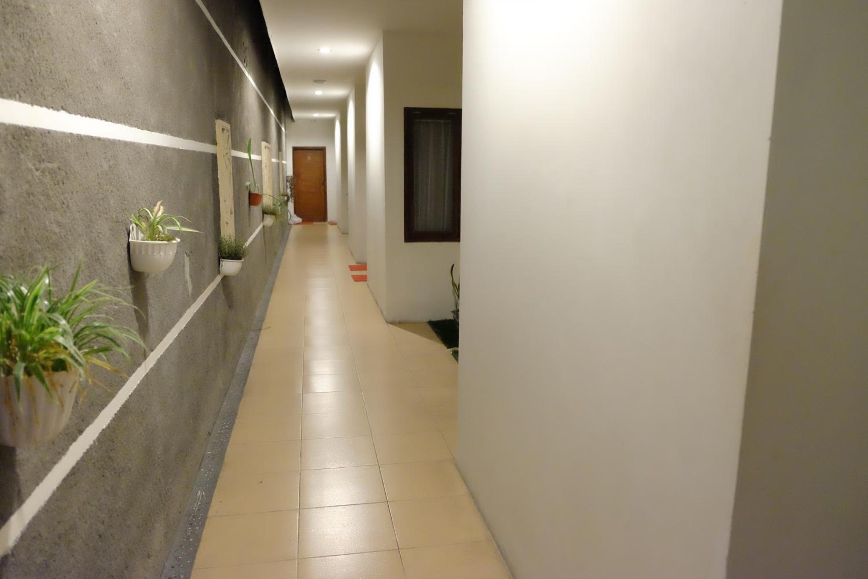 Puri Langenarjan Guest House, Yogyakarta - 19