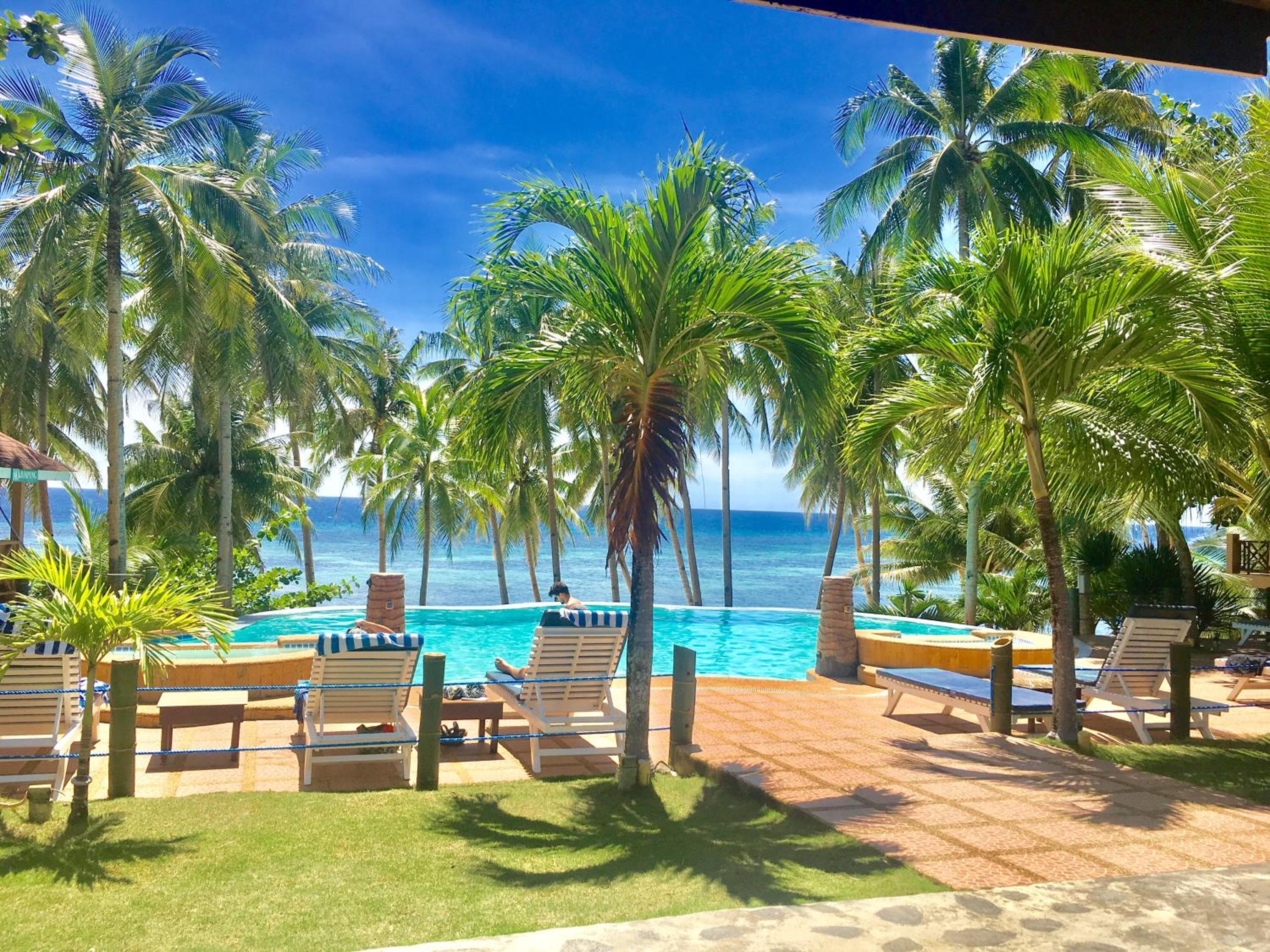 Anda White Beach Resort