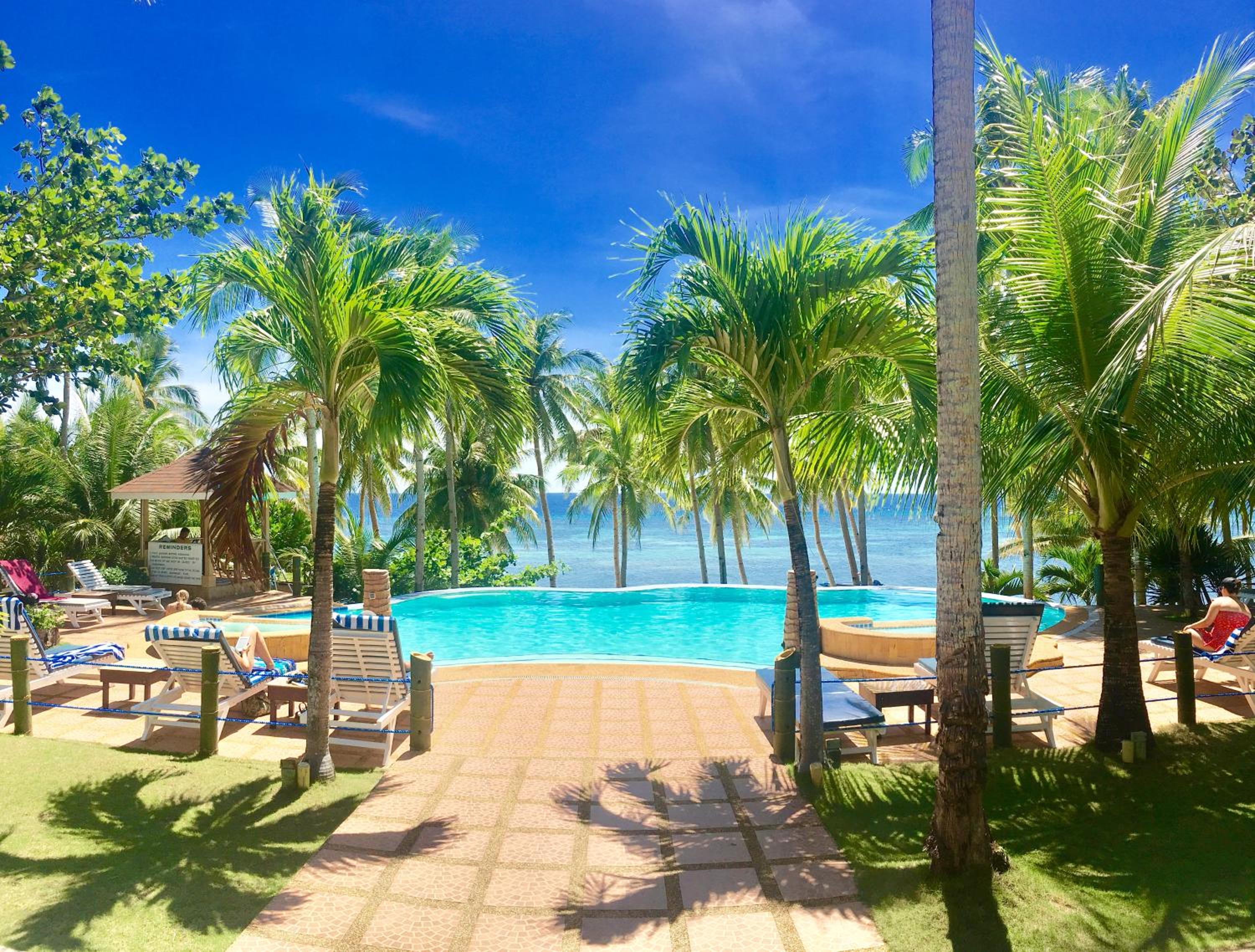 Anda White Beach Resort