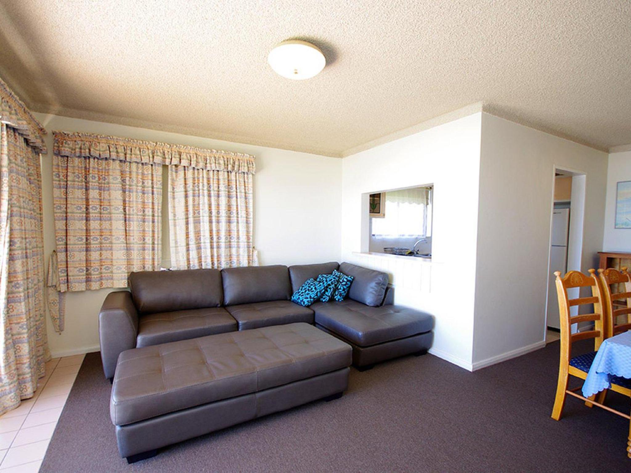 Avilla Court 1