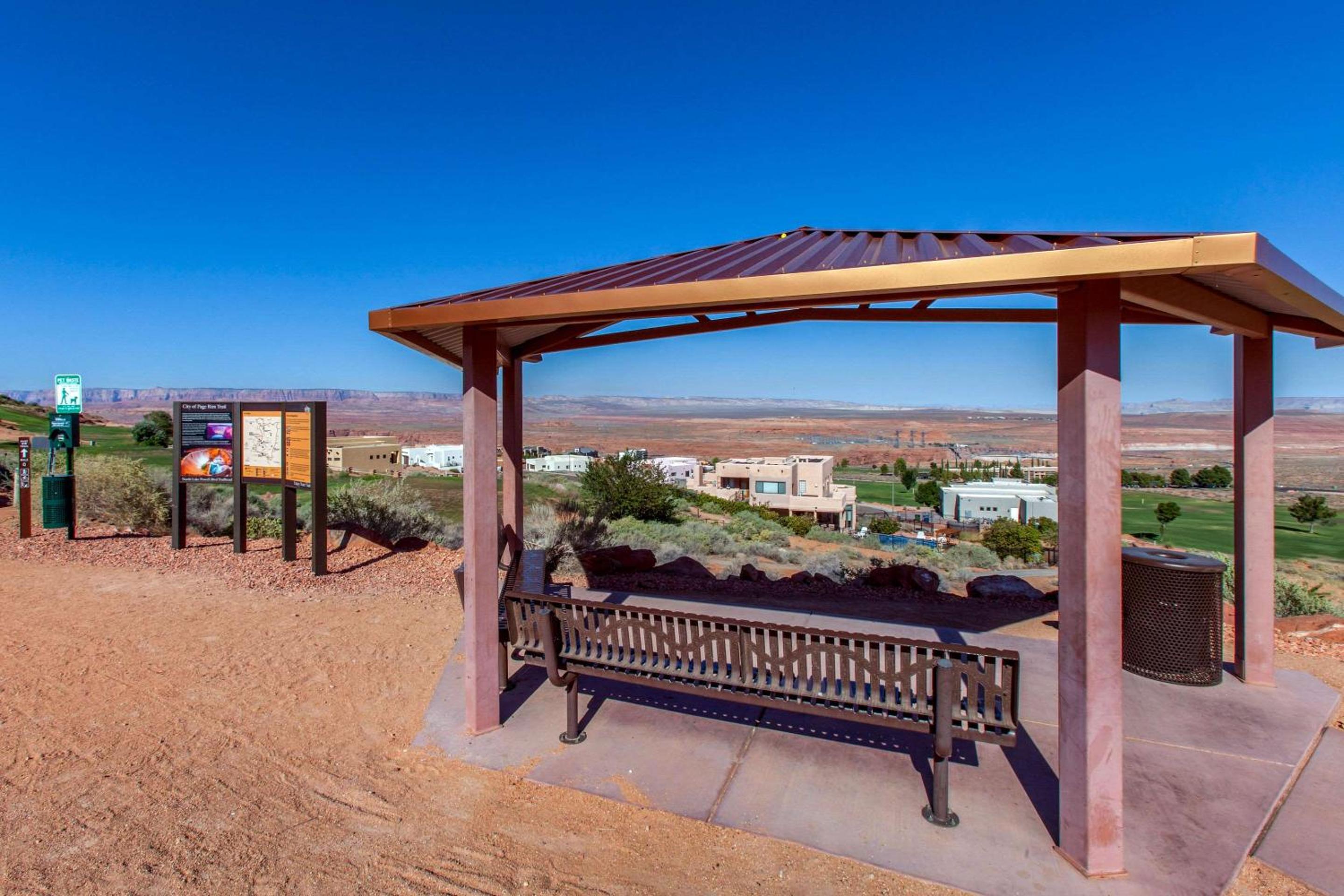 Page Vacations - Quality Inn View of Lake Powell - Page - Property Image 1