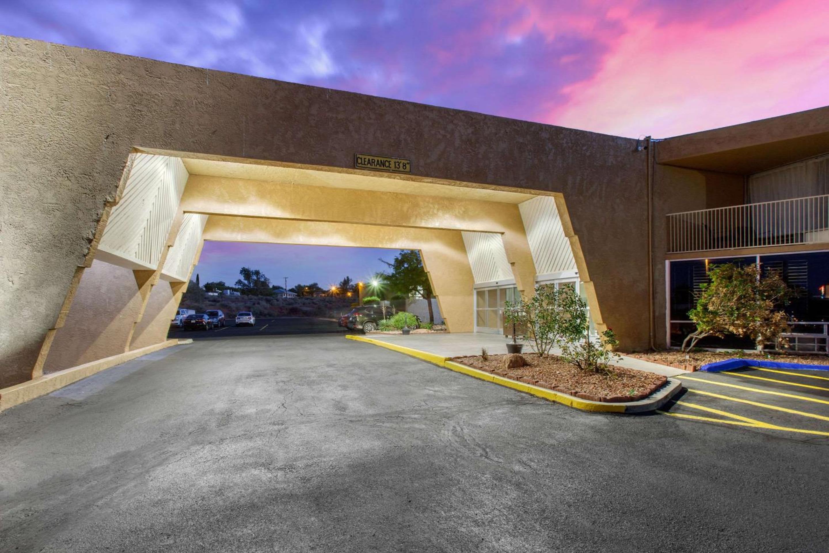 Page Vacations - Quality Inn View of Lake Powell - Page - Property Image 8