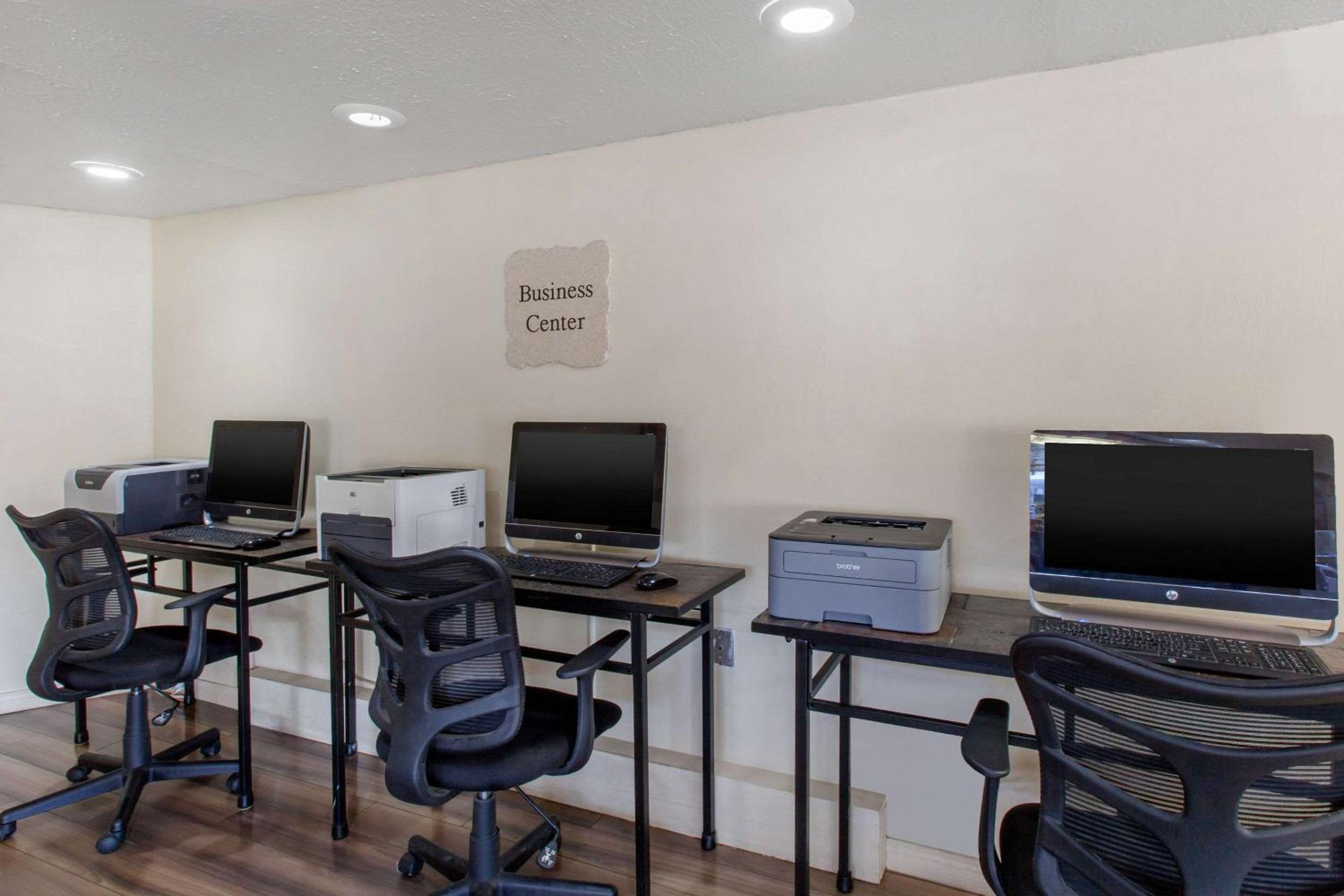 Page Vacations - Quality Inn View of Lake Powell - Page - Property Image 11