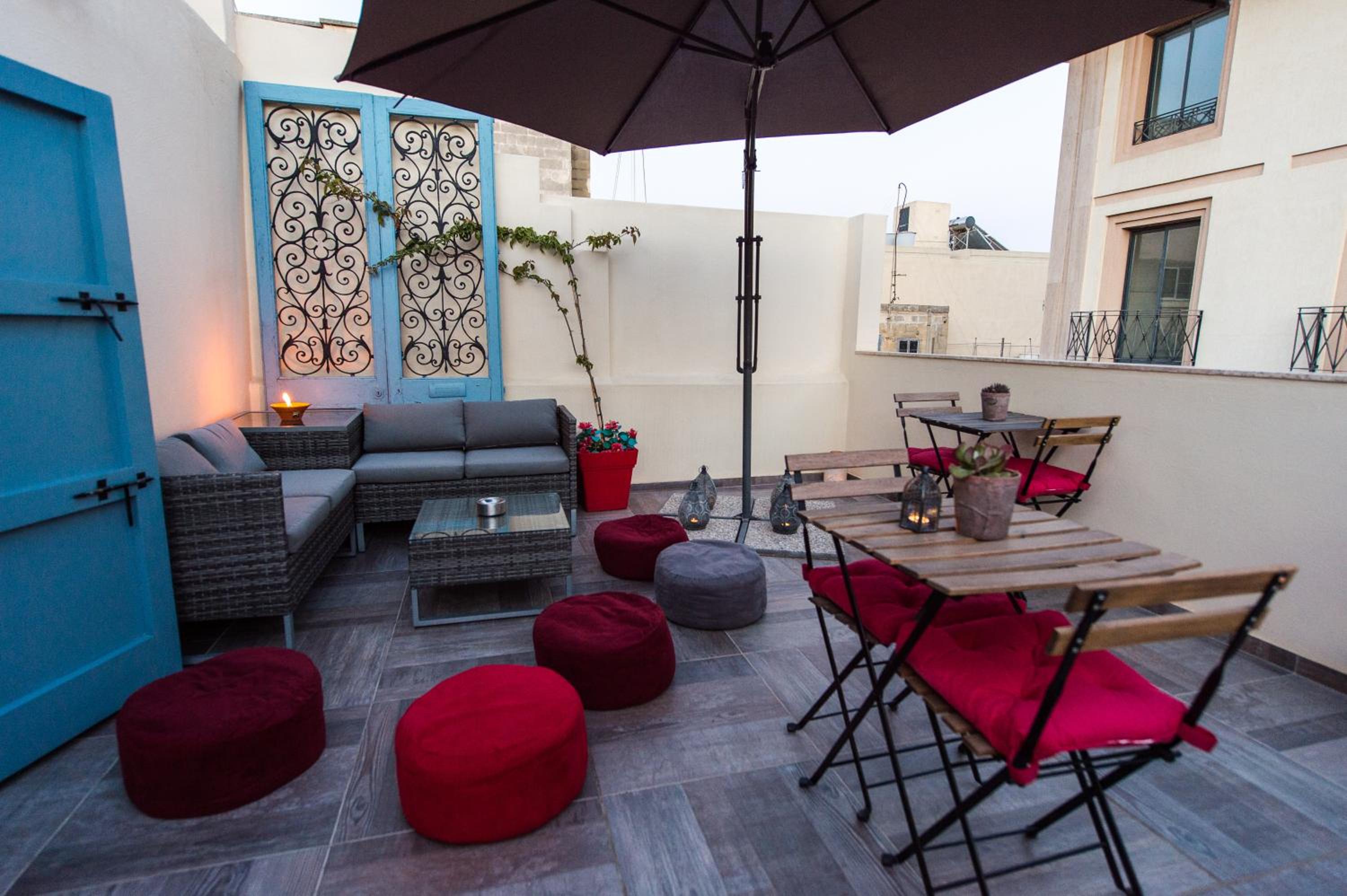 Sliema Vacations - Backstage Boutique Music Themed Townhouse - Property Image 61