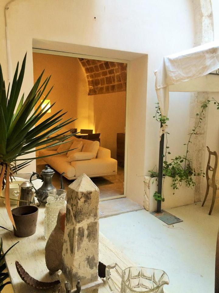 Ortigia Family House