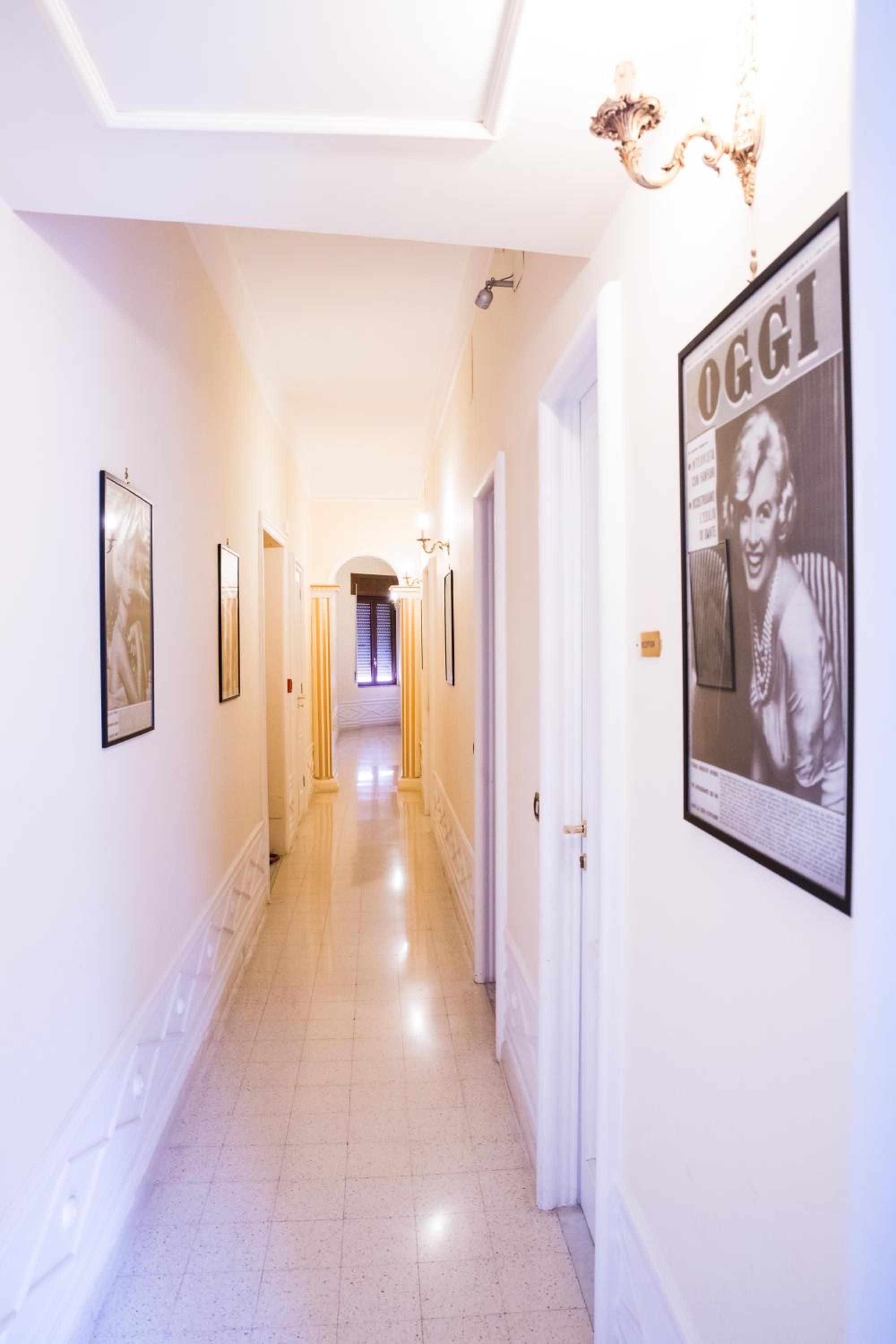 Vittoria Guest House Battipaglia view 3