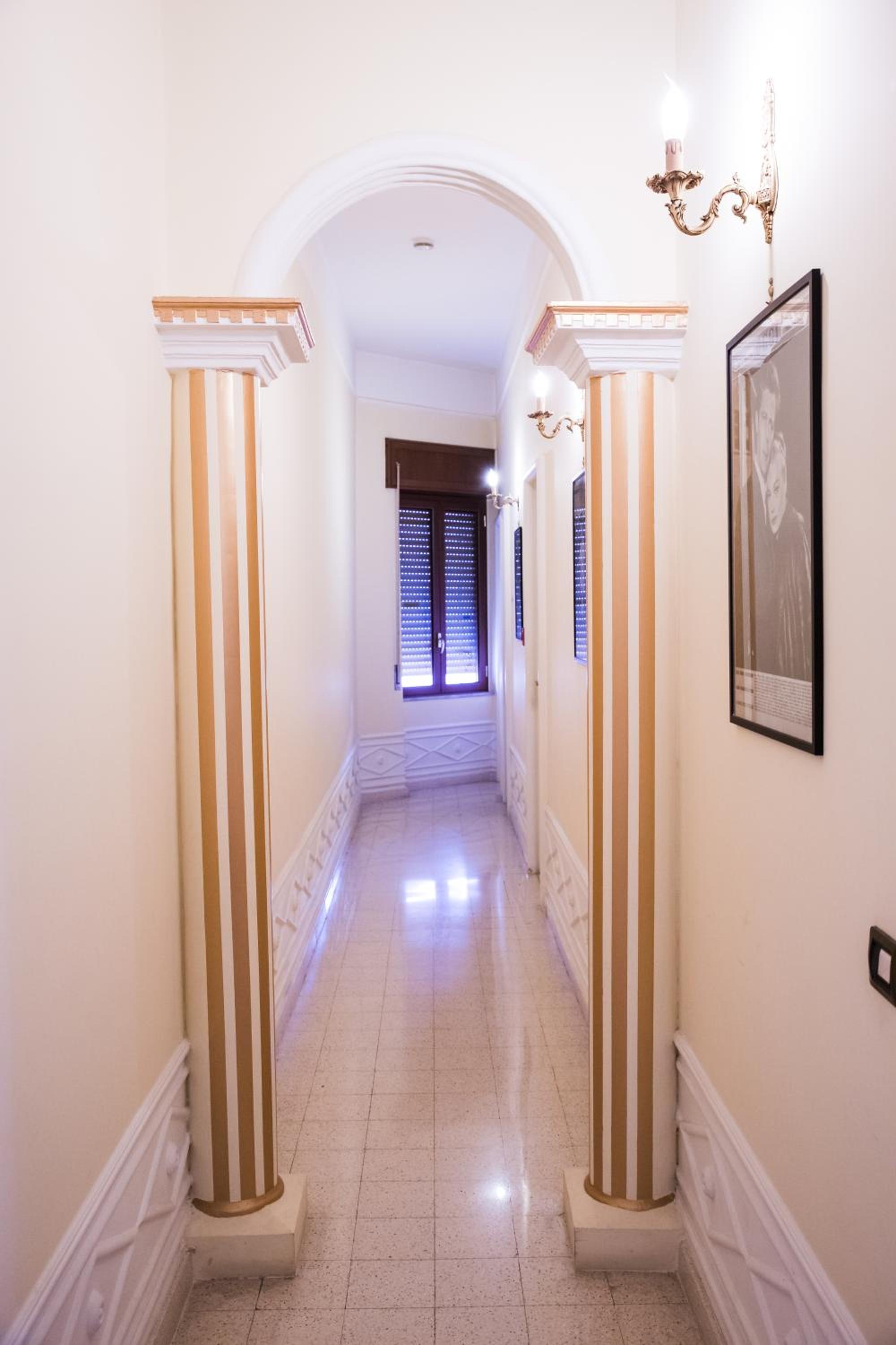 Vittoria Guest House Battipaglia view 4