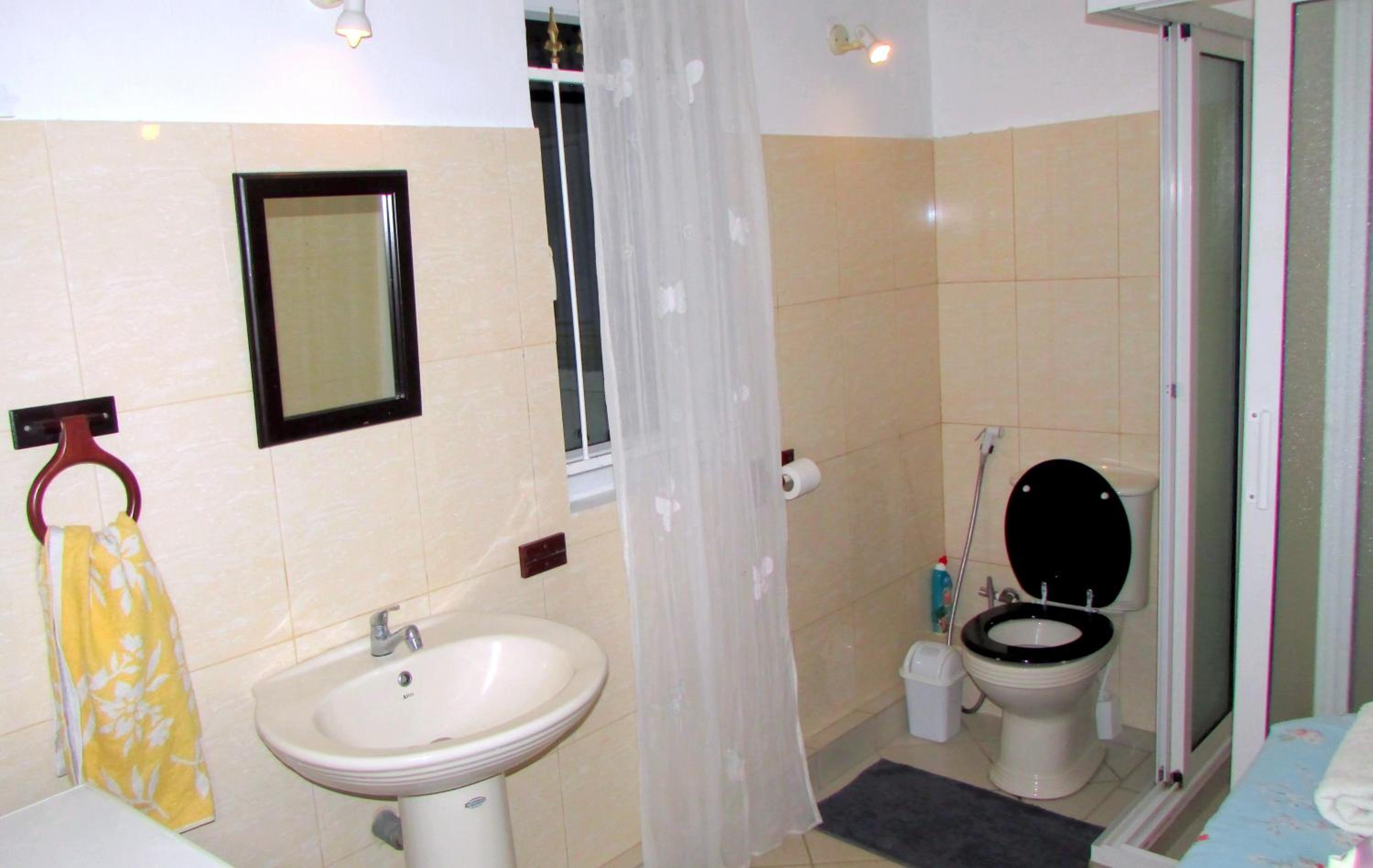 Golden Rod villa