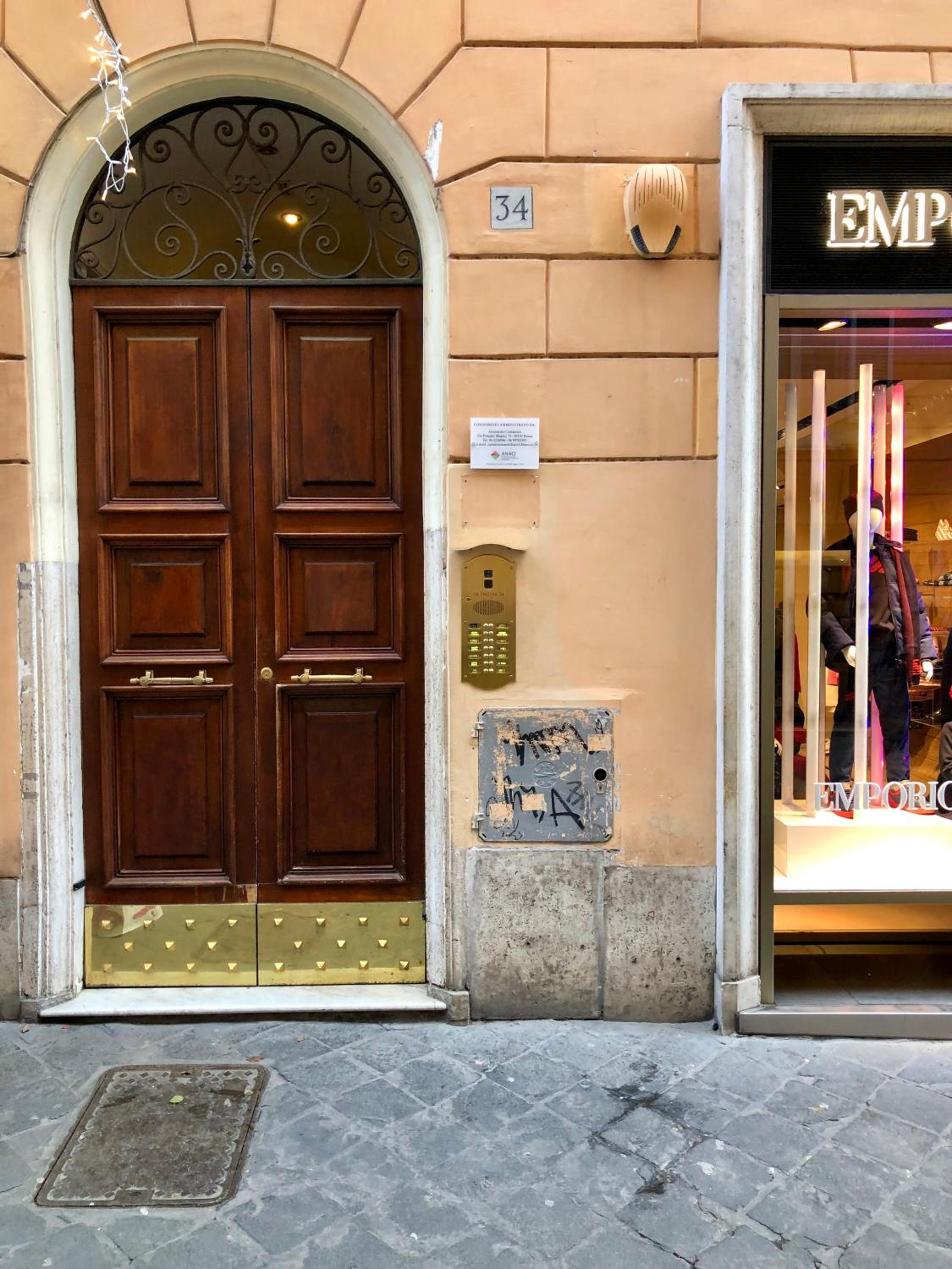 Luxury Apartment Frattina 34 Anelli