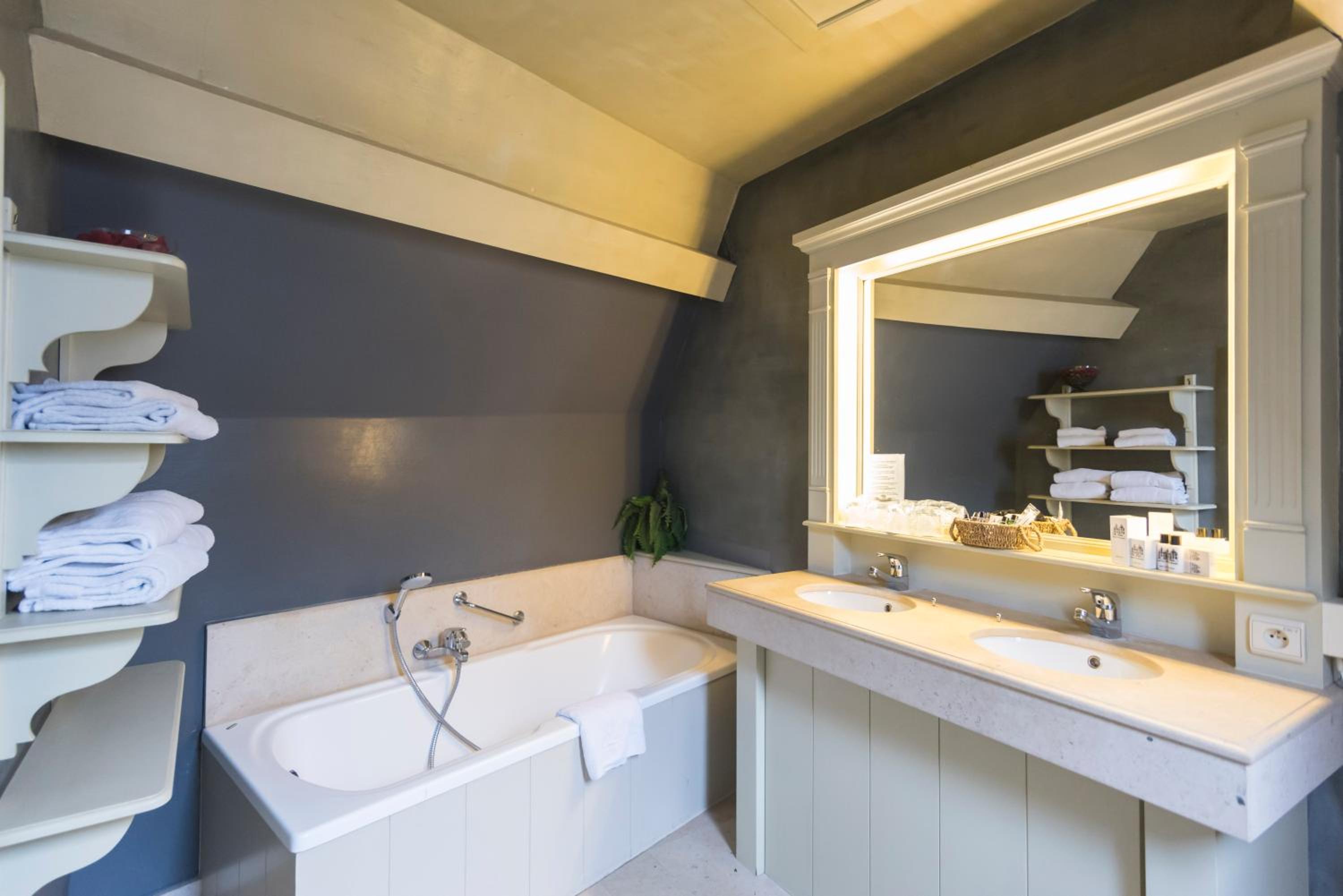 Bruges Vacations - Hotel Ter Brughe by CW Hotel Collection - Property Image 1