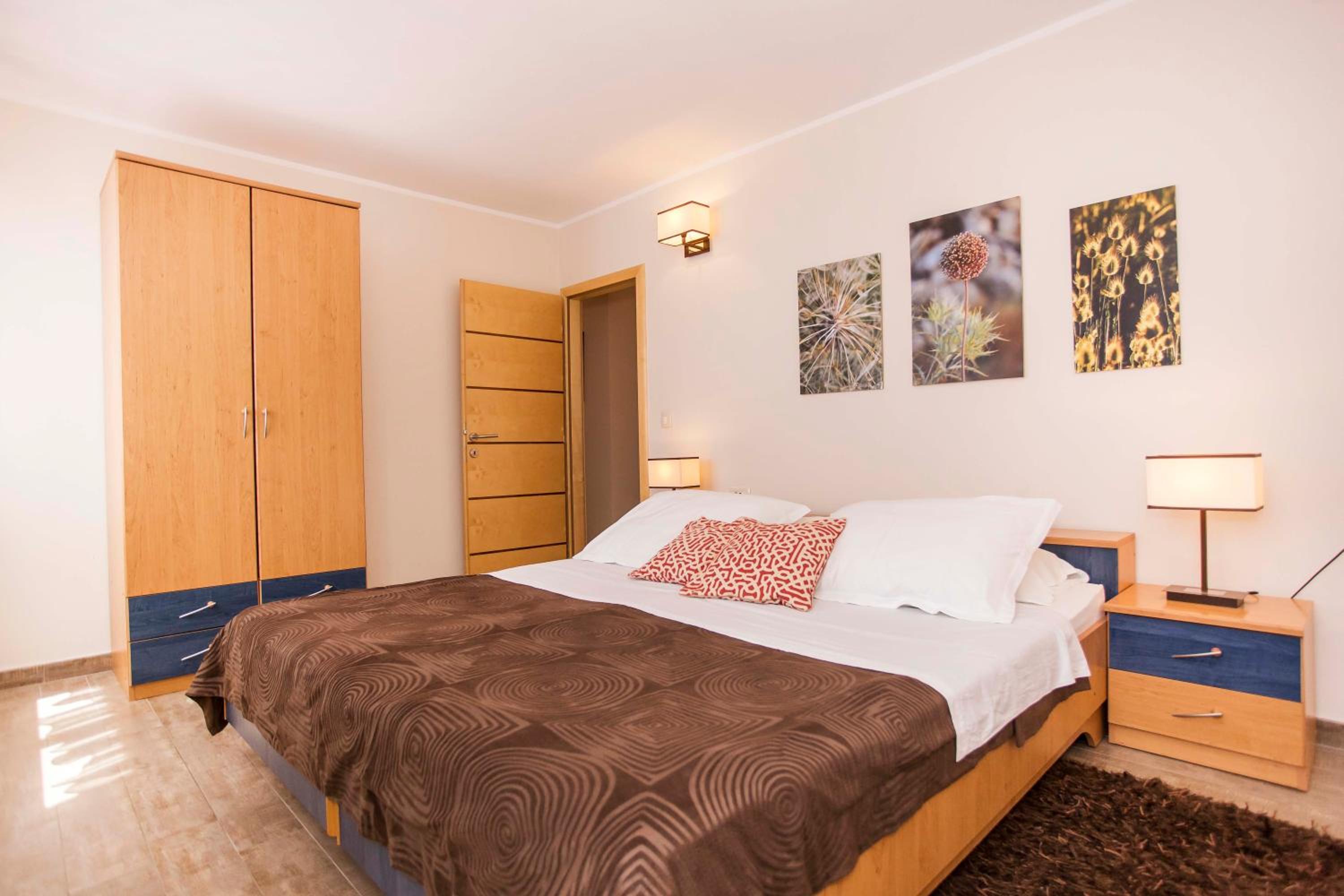 Apartments Romano