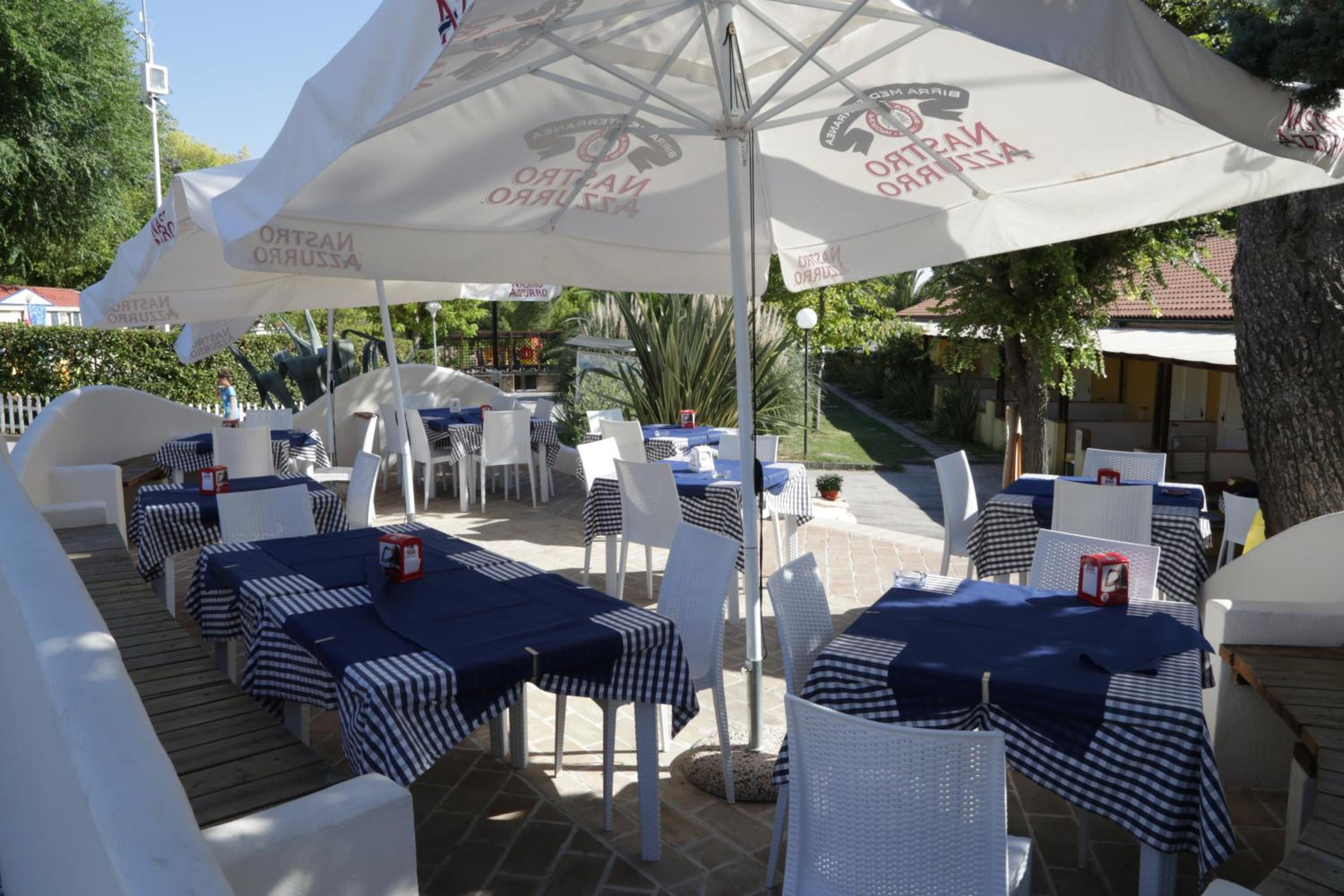 Green Garden Village con piscina, spiaggia riservata e parcheggio