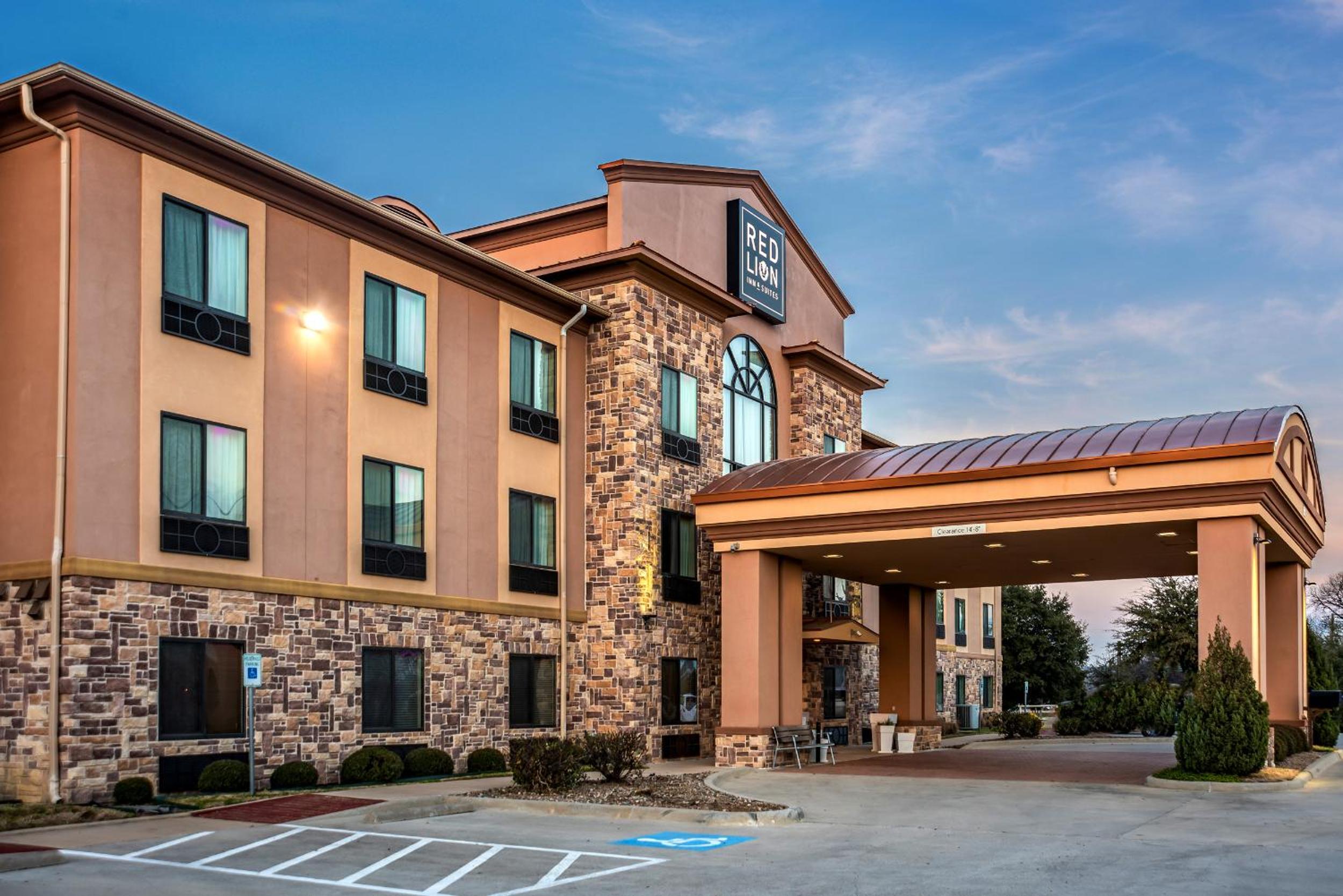 Hotel Red Lion Inn & Suites Mineral Wells