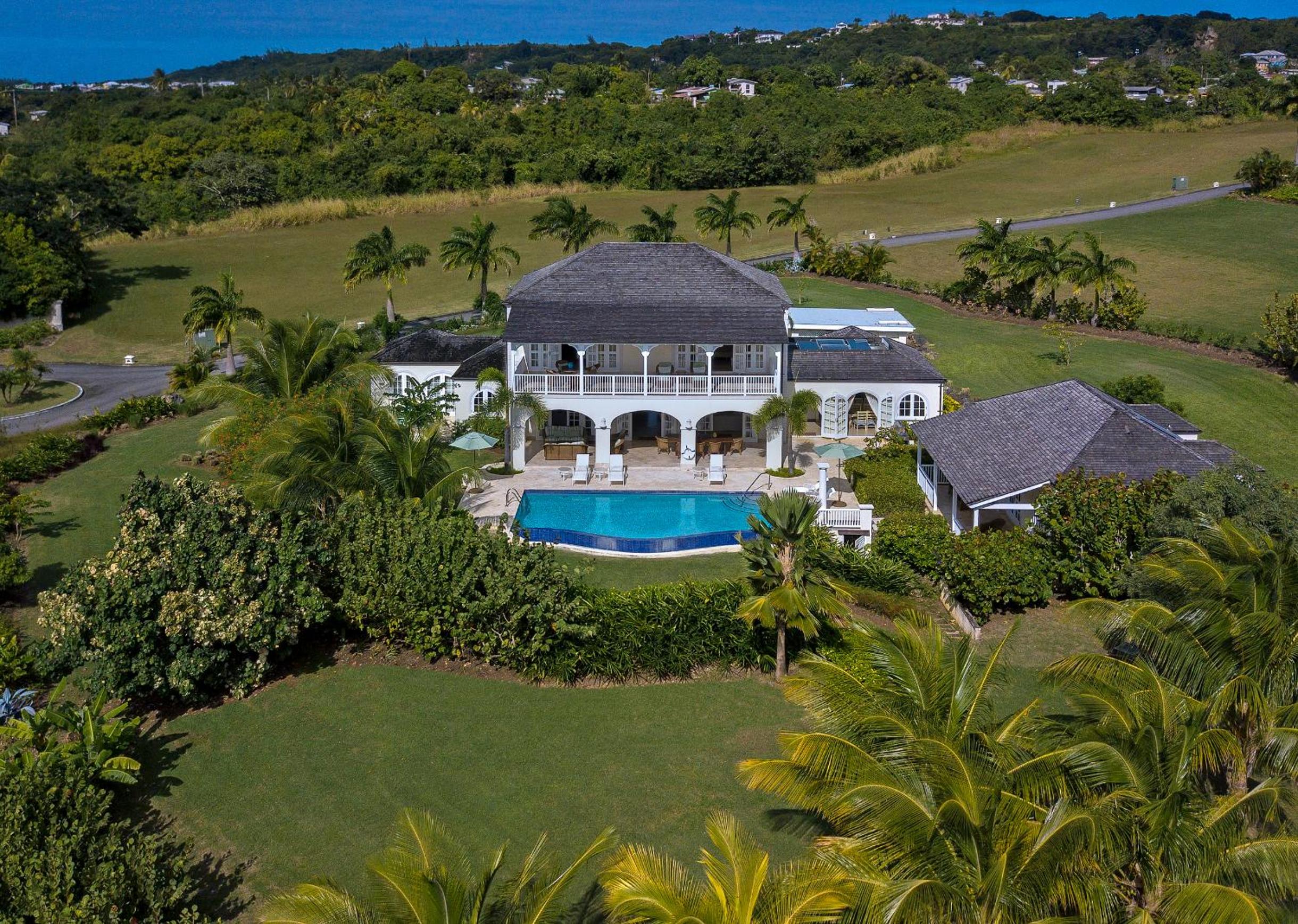 Howzat! by Island Villas