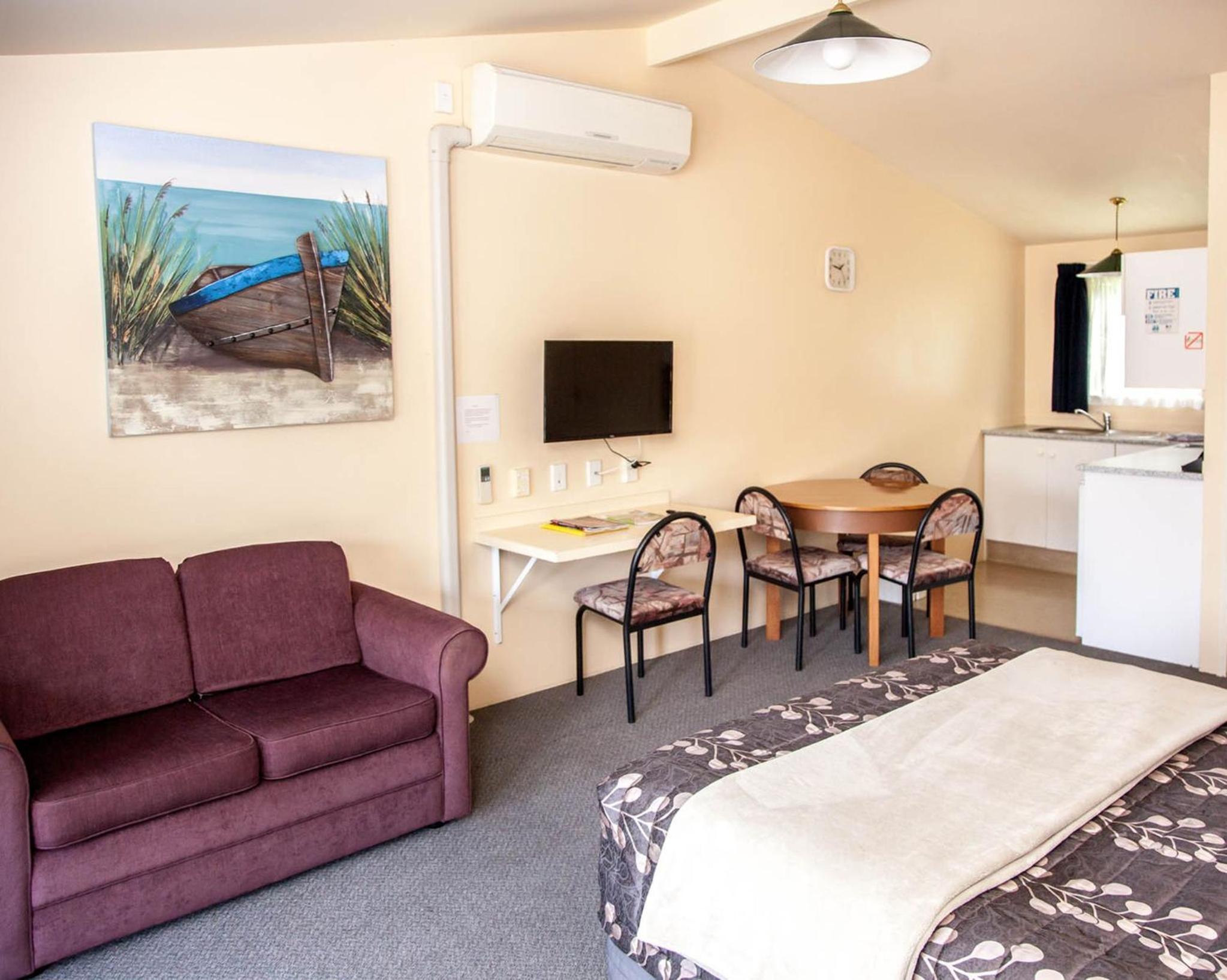 Goldmine Motel