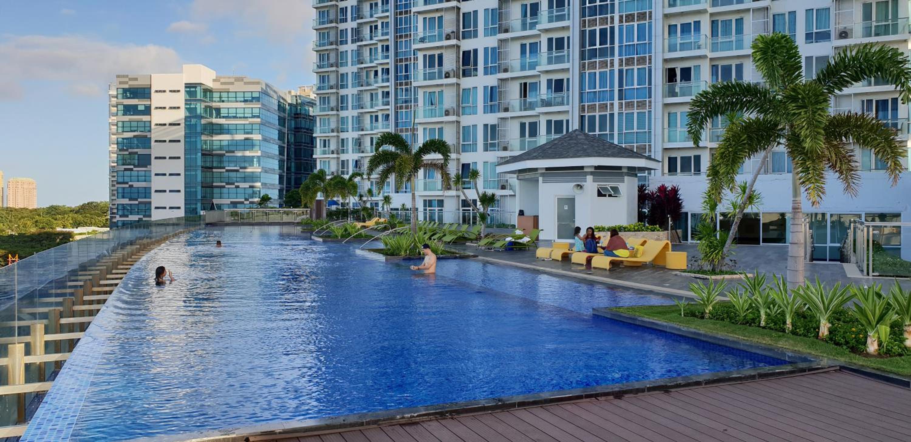 Apartment Sea View at Mactan Newtown