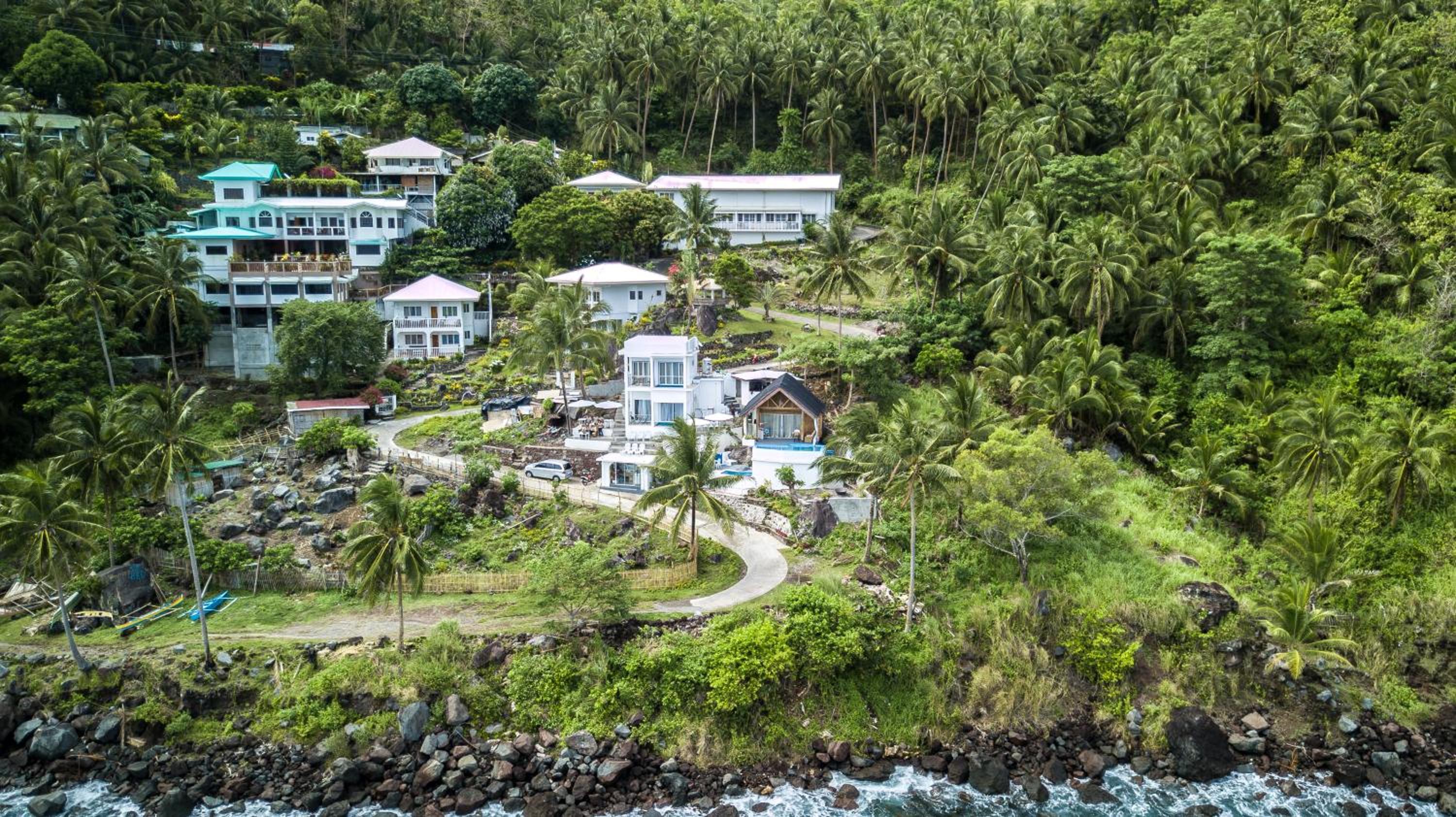 Bintana Sa Paraiso