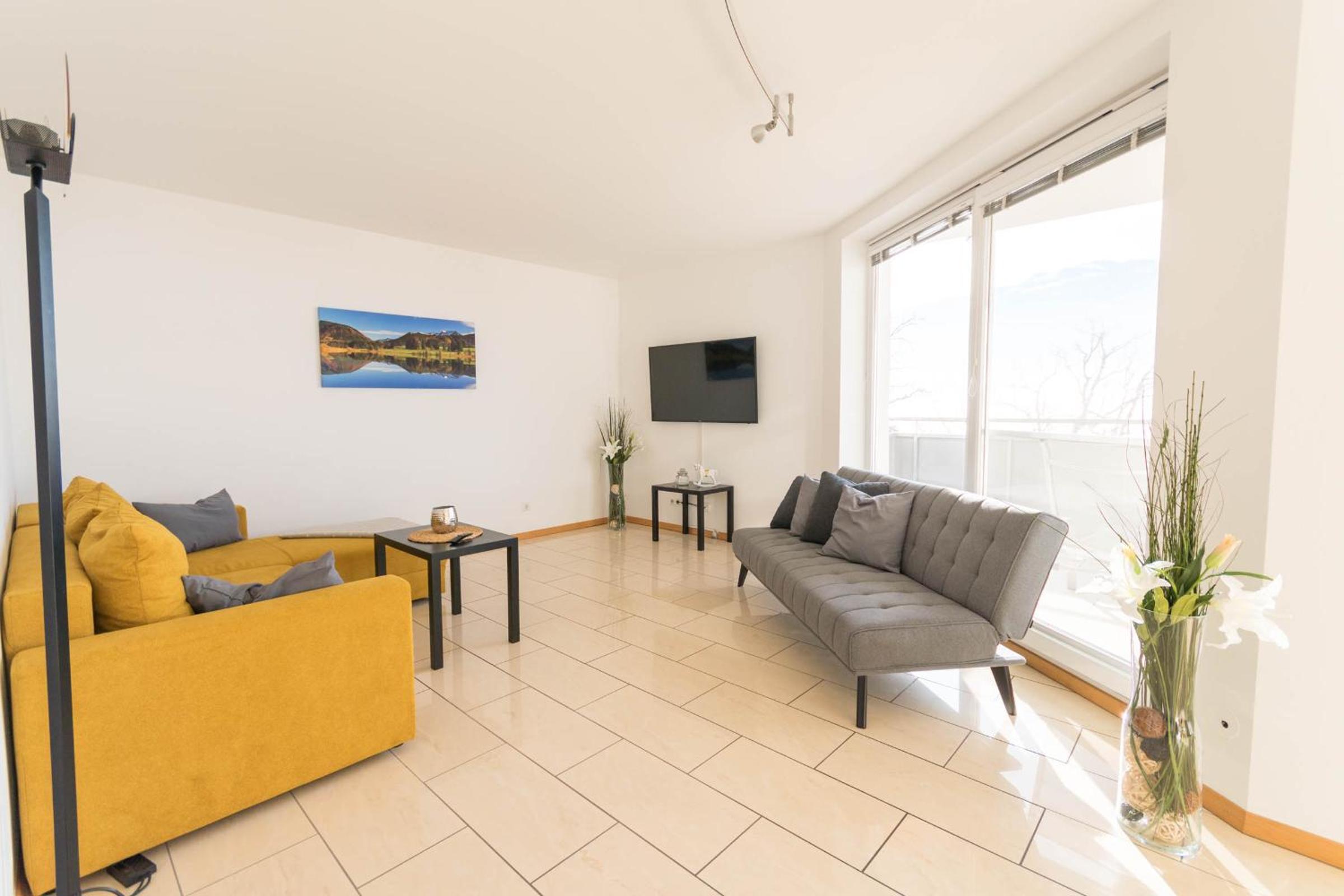 Ski-n-Lake - The Alps View Apartment view 4