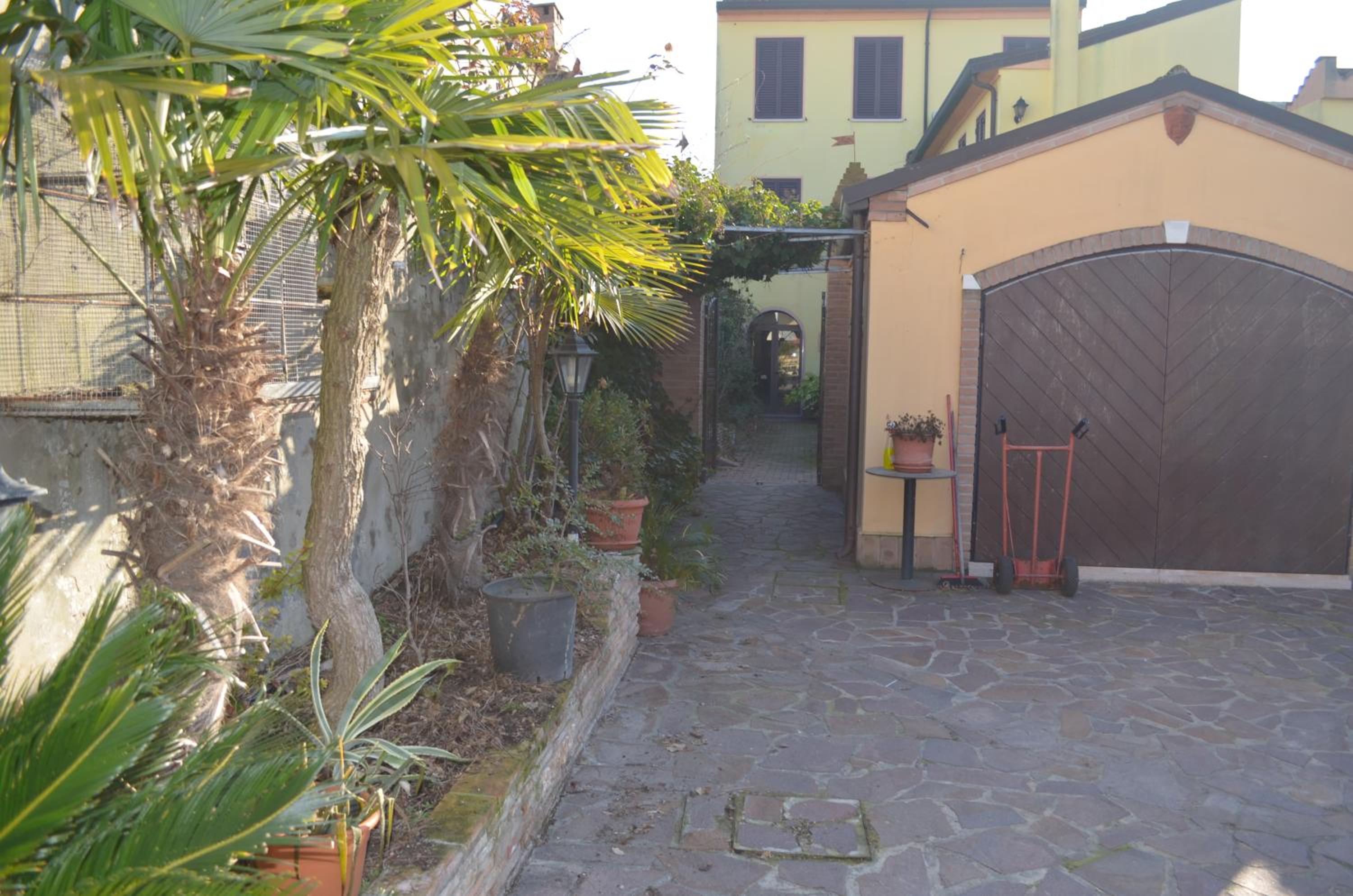 Photo 15