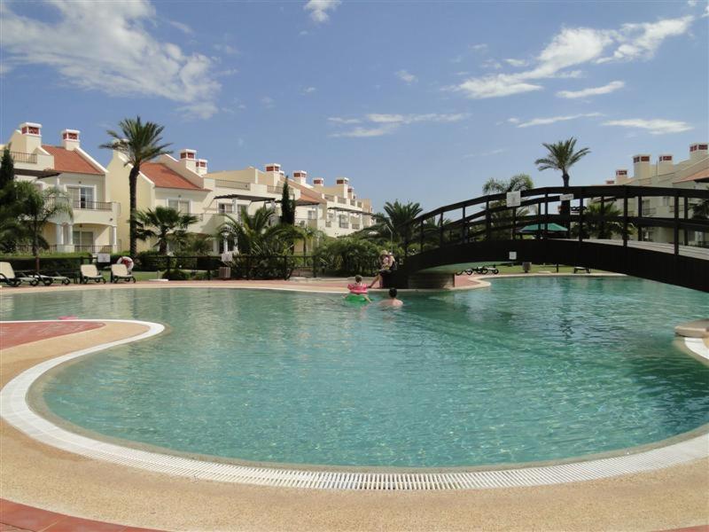 Luxury 3 Bedroom Apartment on Gated Complex view 4