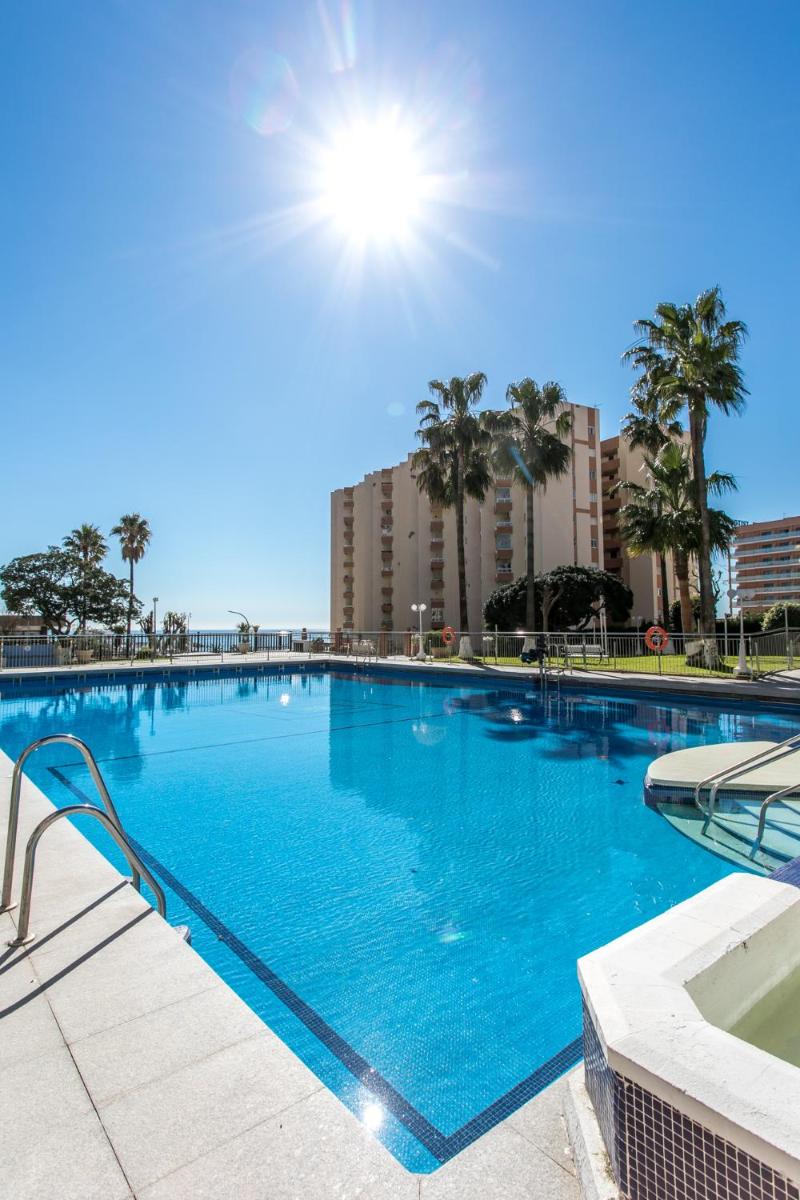 Puerto Marina Deluxe view 4