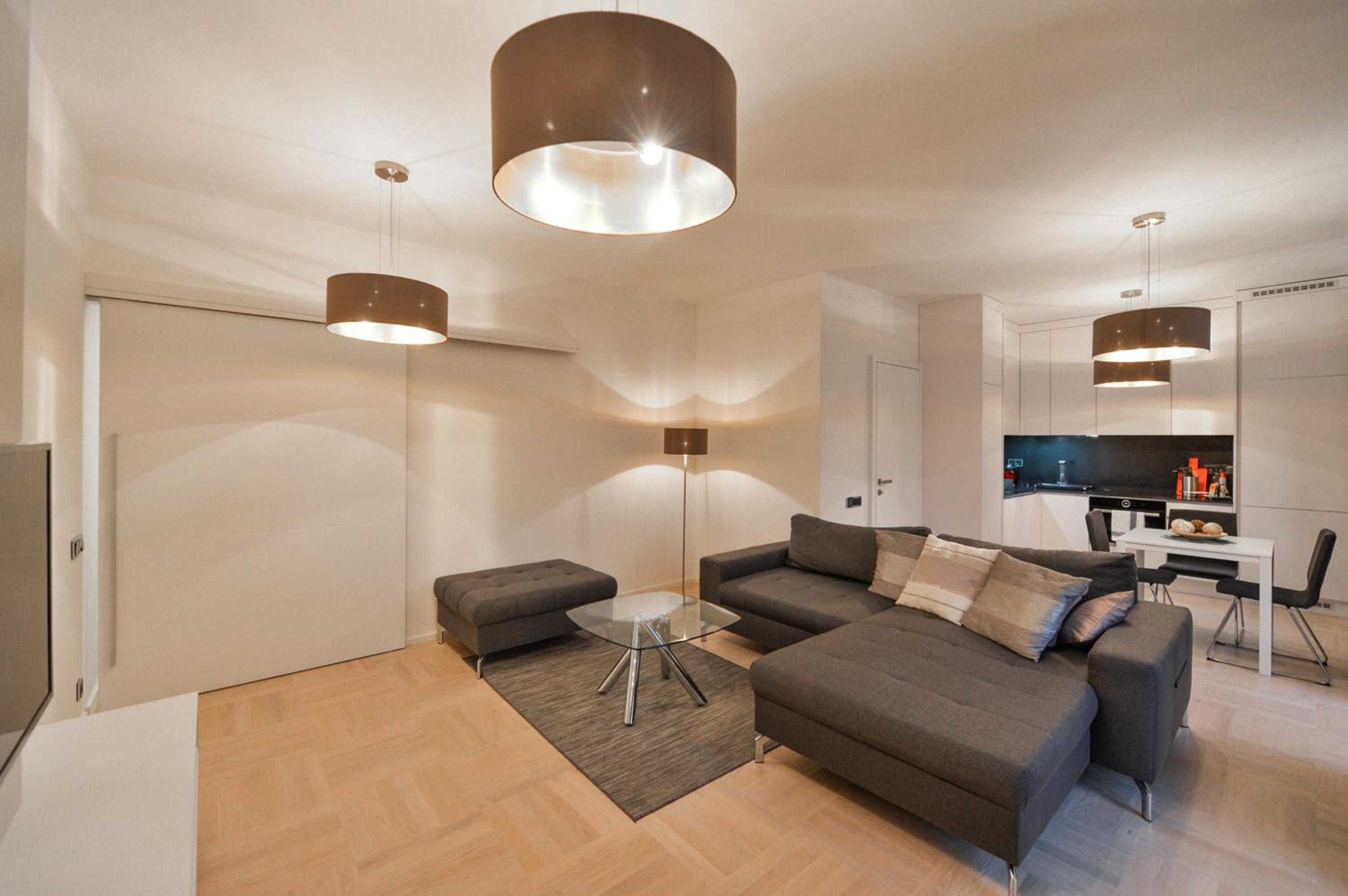 Modern Apt with portable AC and Cozy Terrace