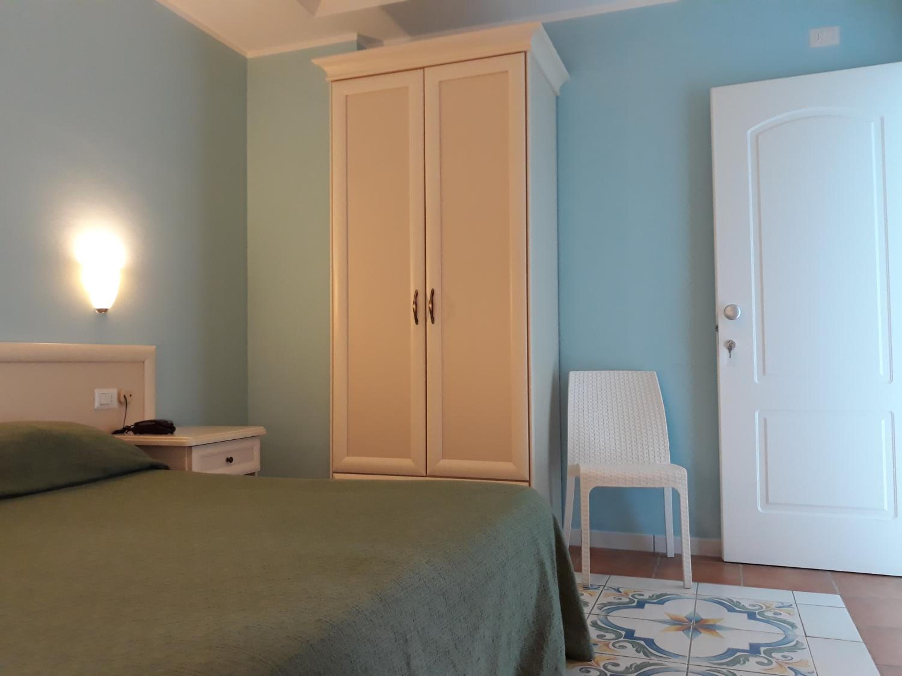 Medea Beach Resort - Cultural Stay near Amalfi Coast & Paestum