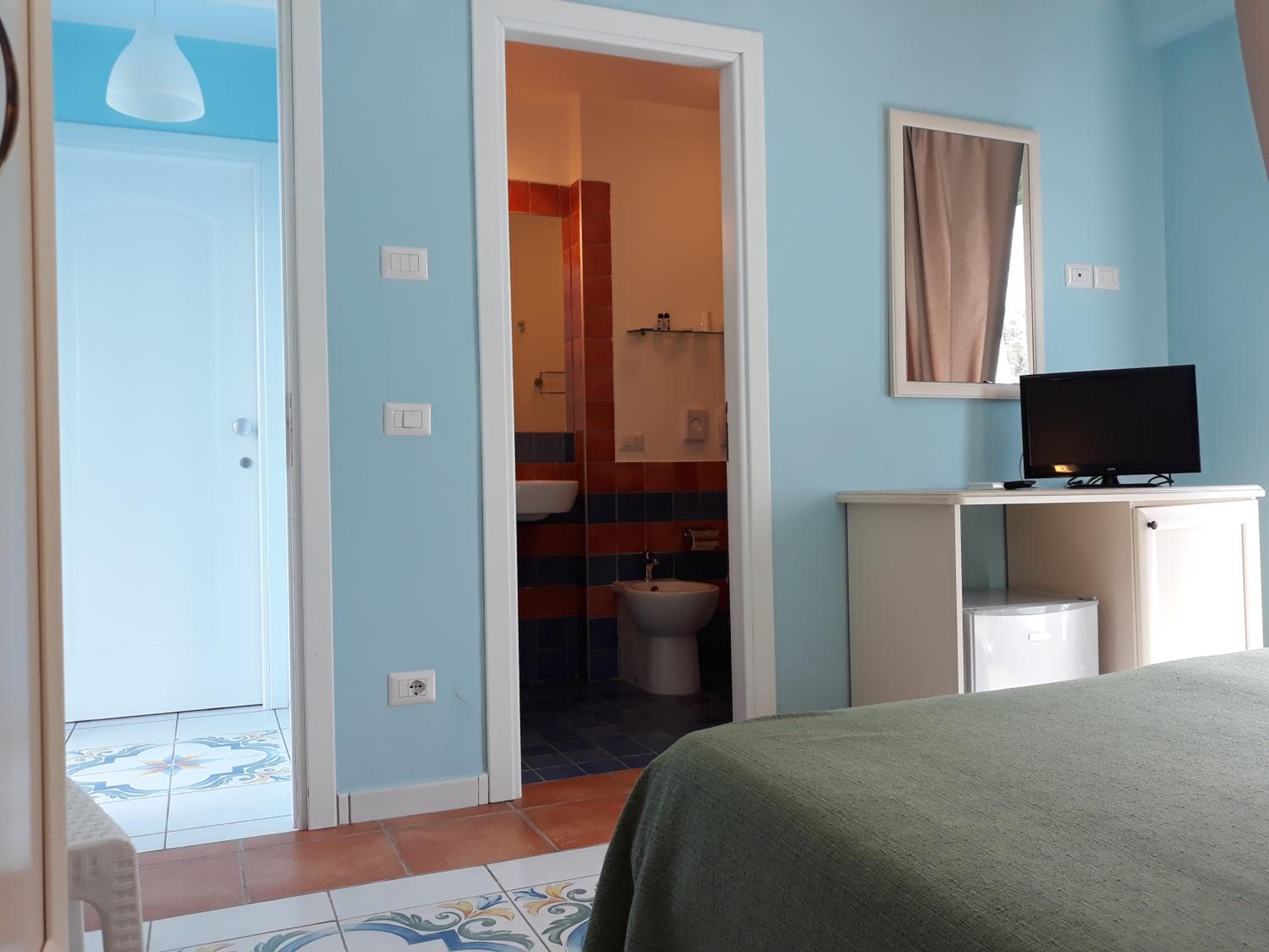 Medea Beach Resort - Cultural Stay near Amalfi Coast & Paestum