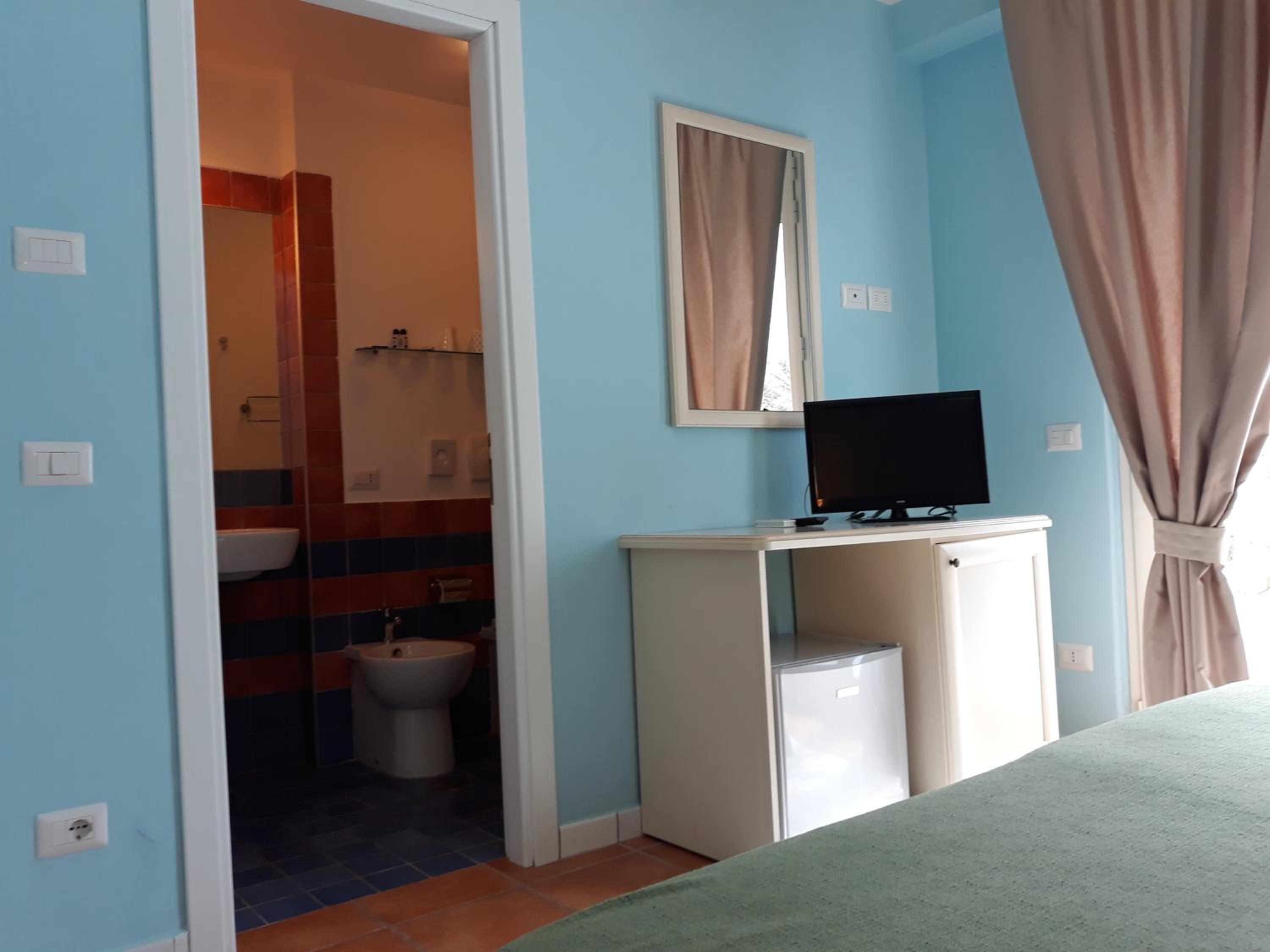 Medea Beach Resort - Cultural Stay near Amalfi Coast & Paestum