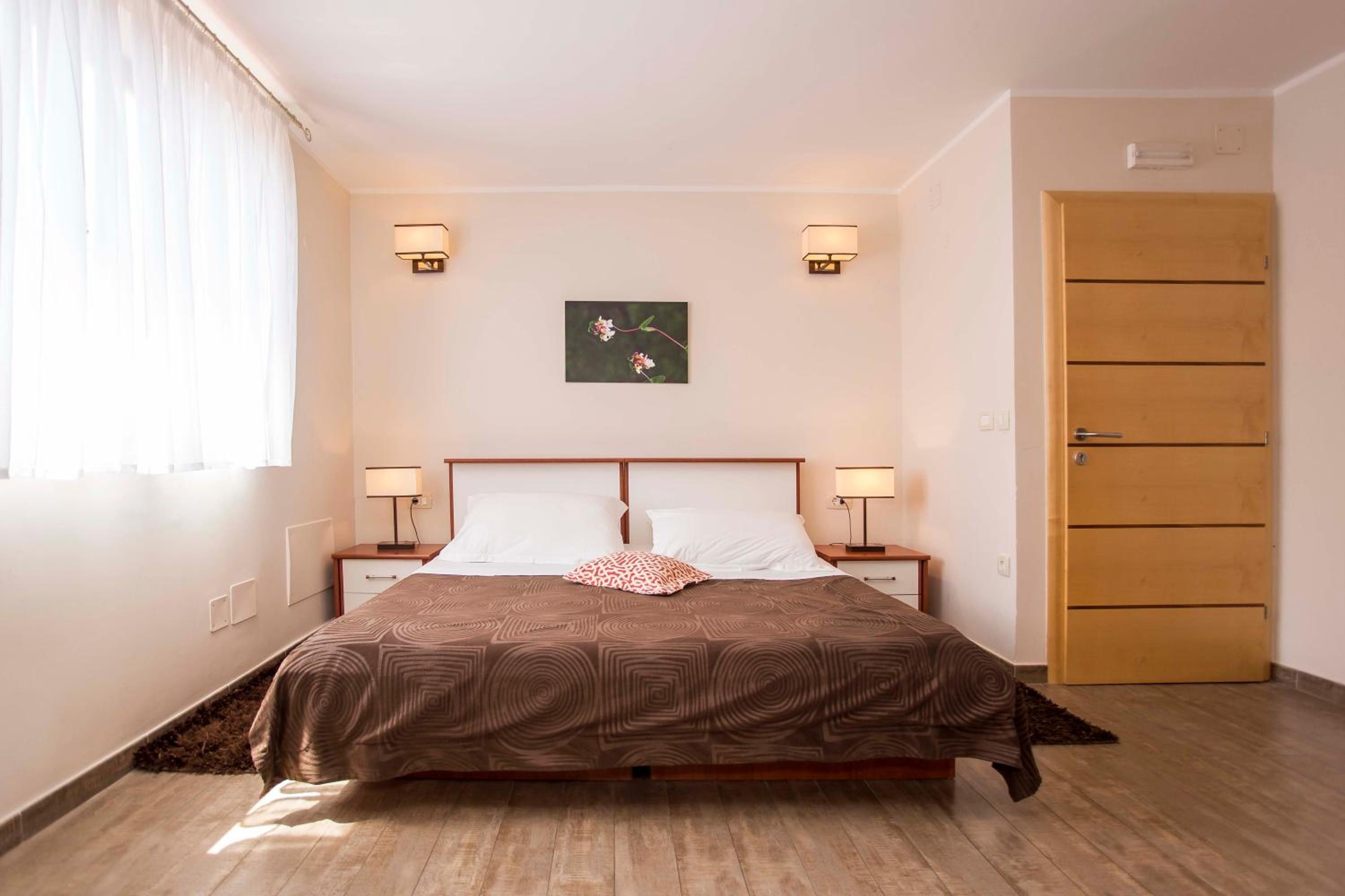 Apartments Romano
