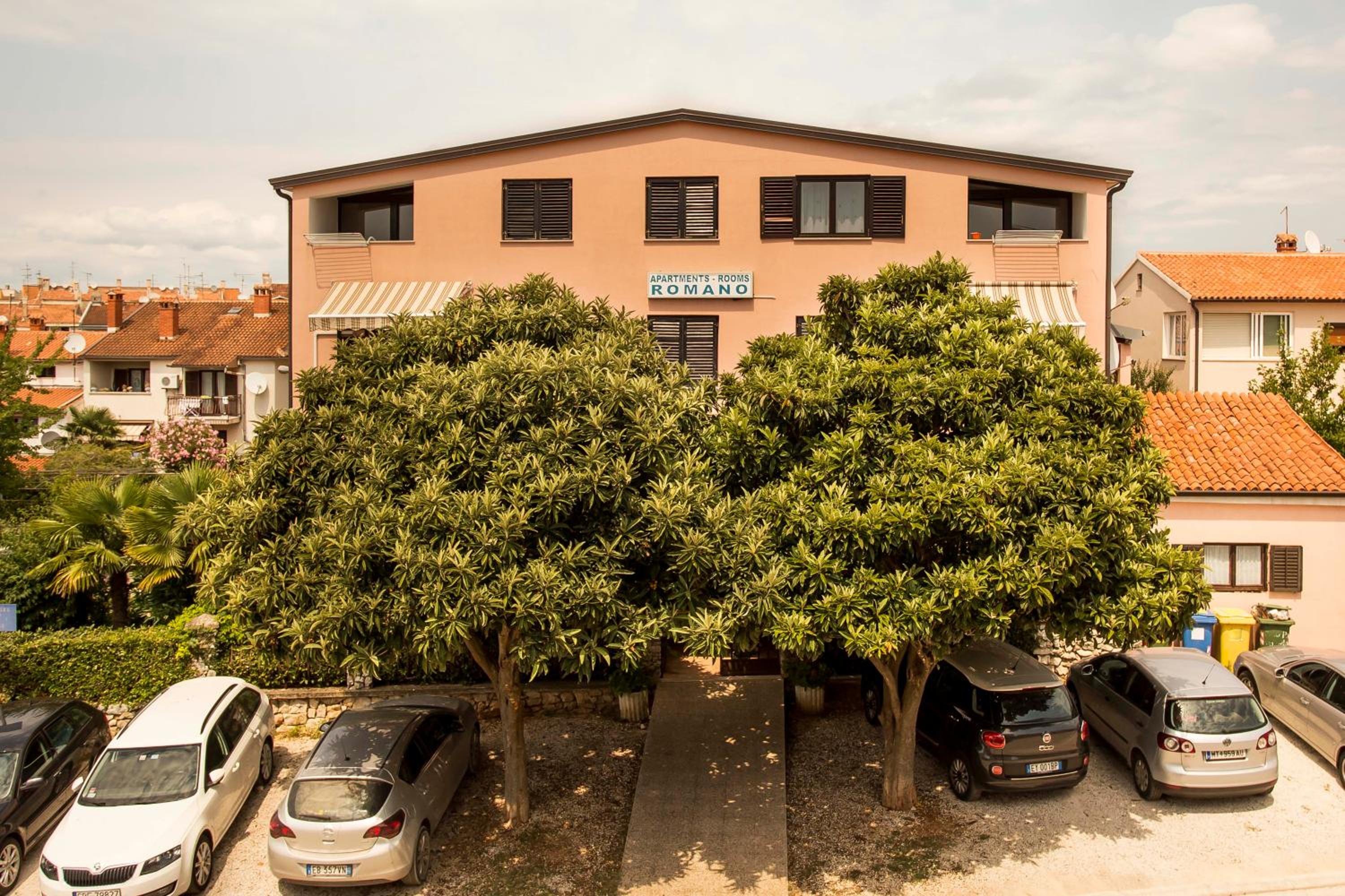 Apartments Romano