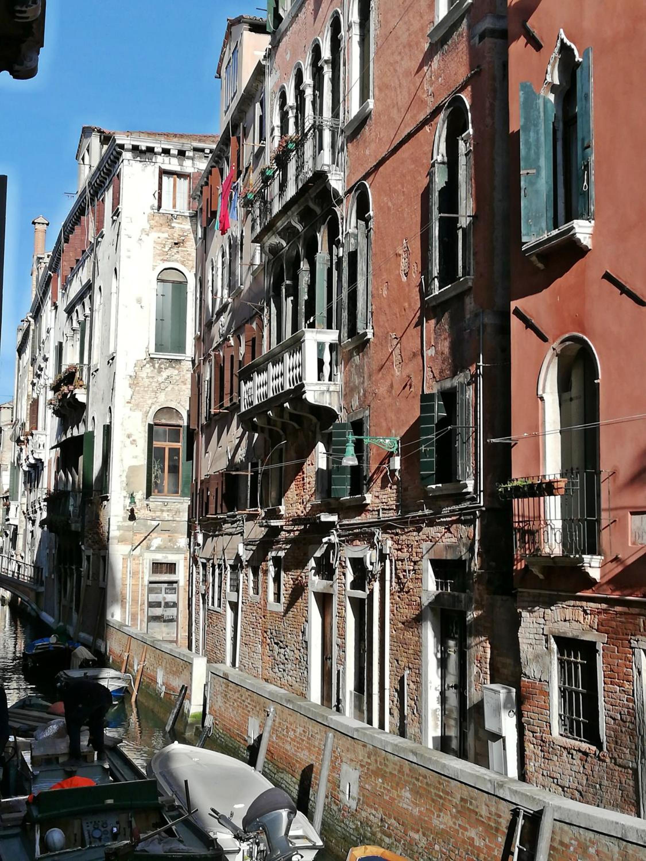 Balcone sul canale