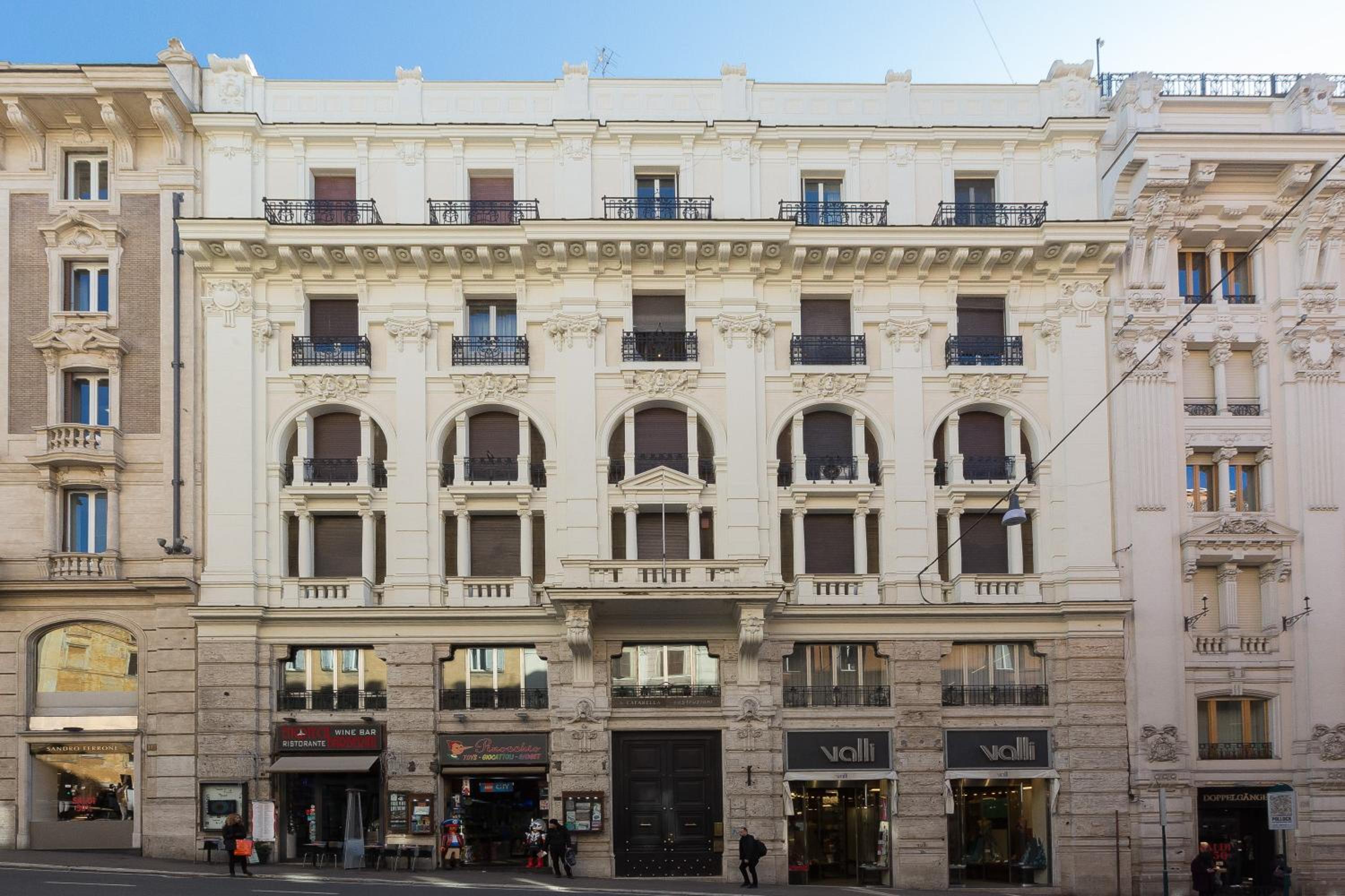Tritone 125 Suite en Rome — building