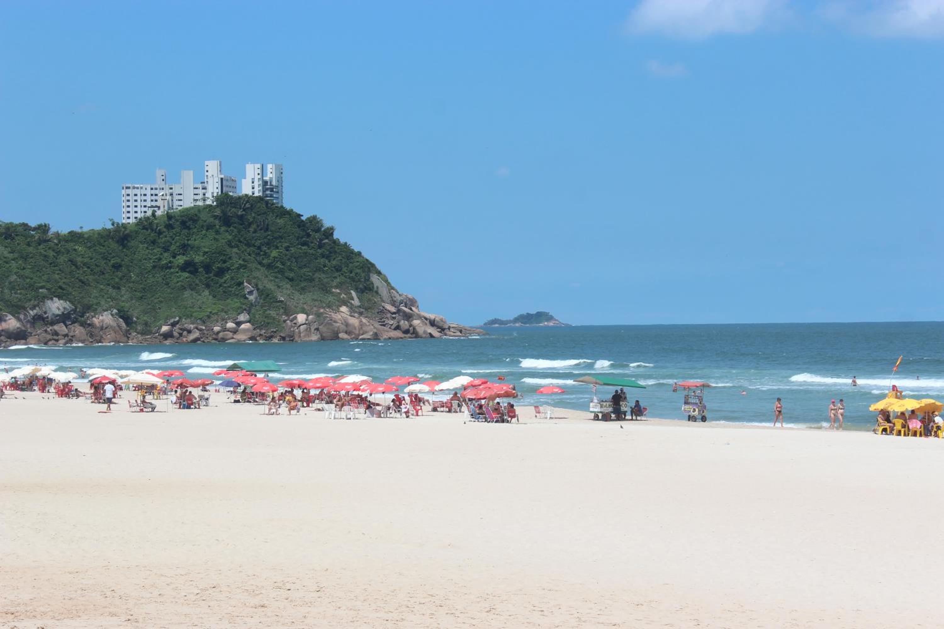 QUARTOS Praia do Tombo Guarujá