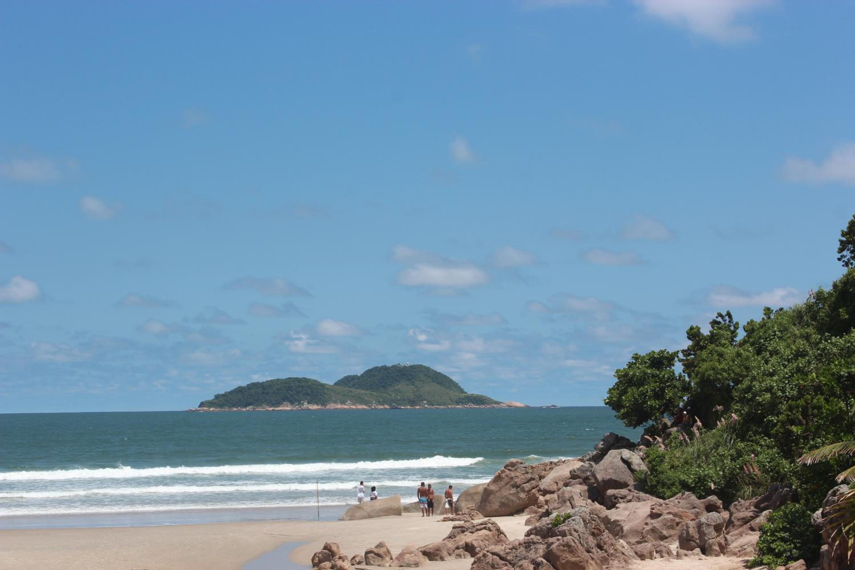 QUARTOS Praia do Tombo Guarujá