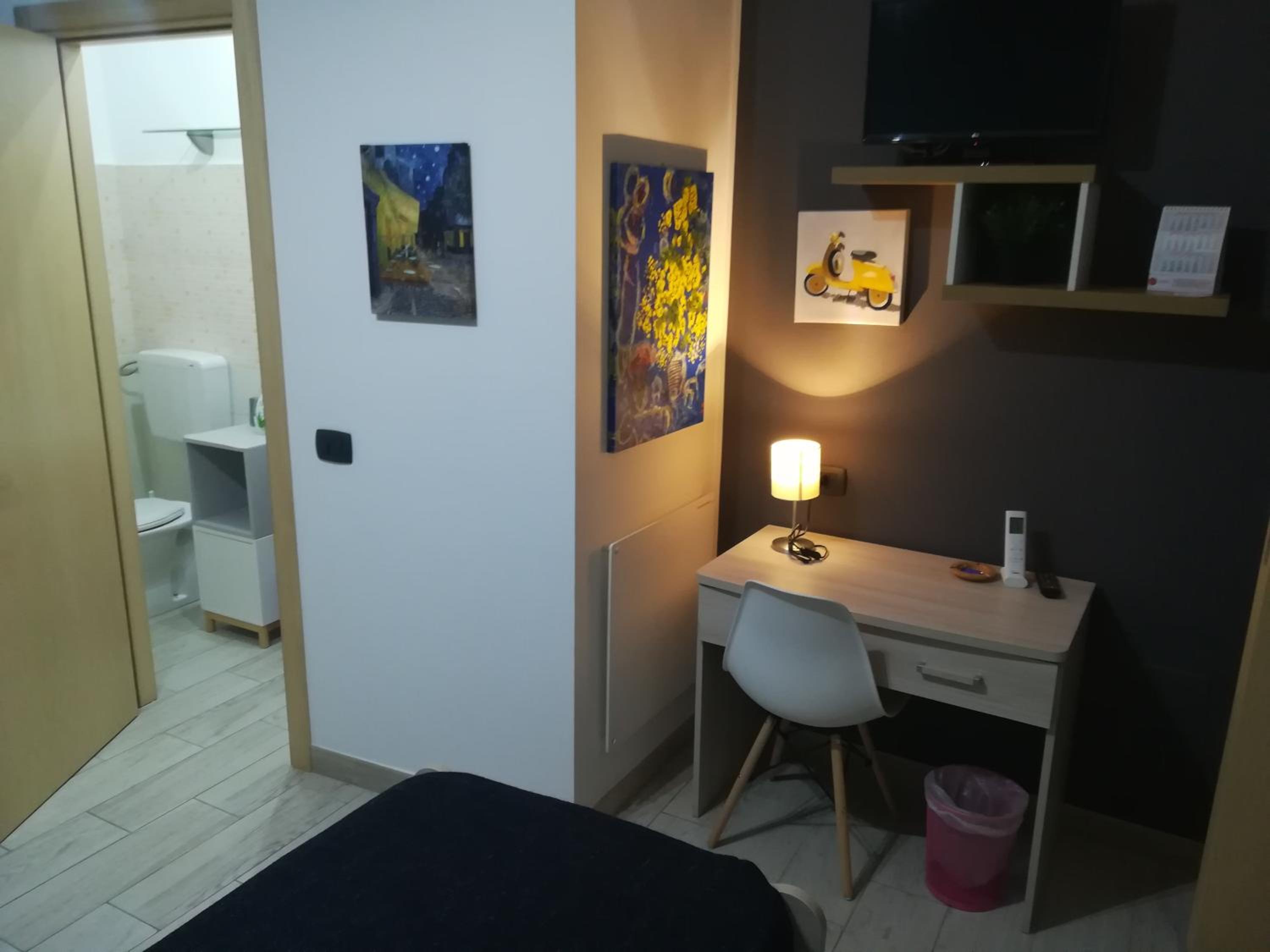 hotel room