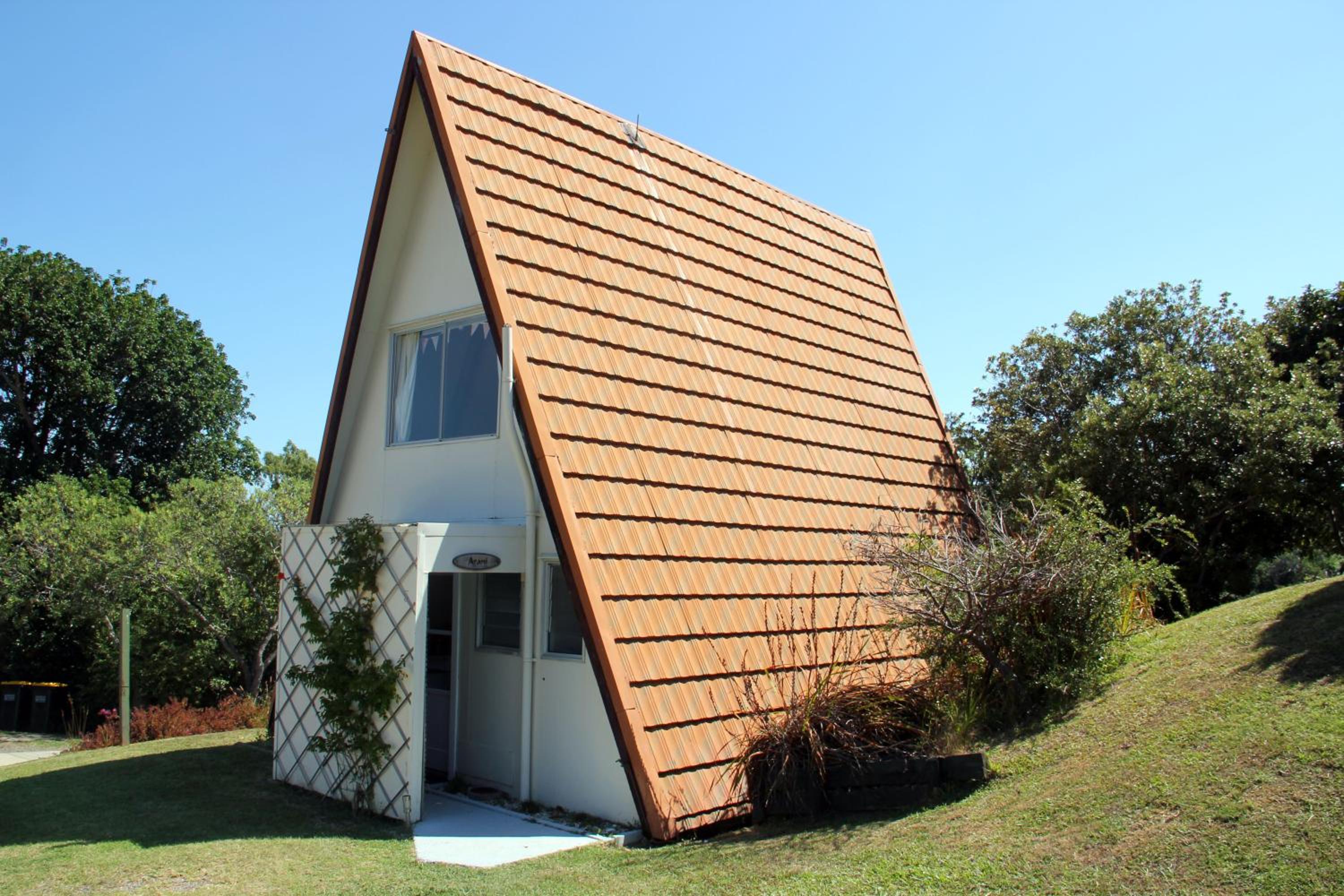 Pohutukawa Coastal Chalets