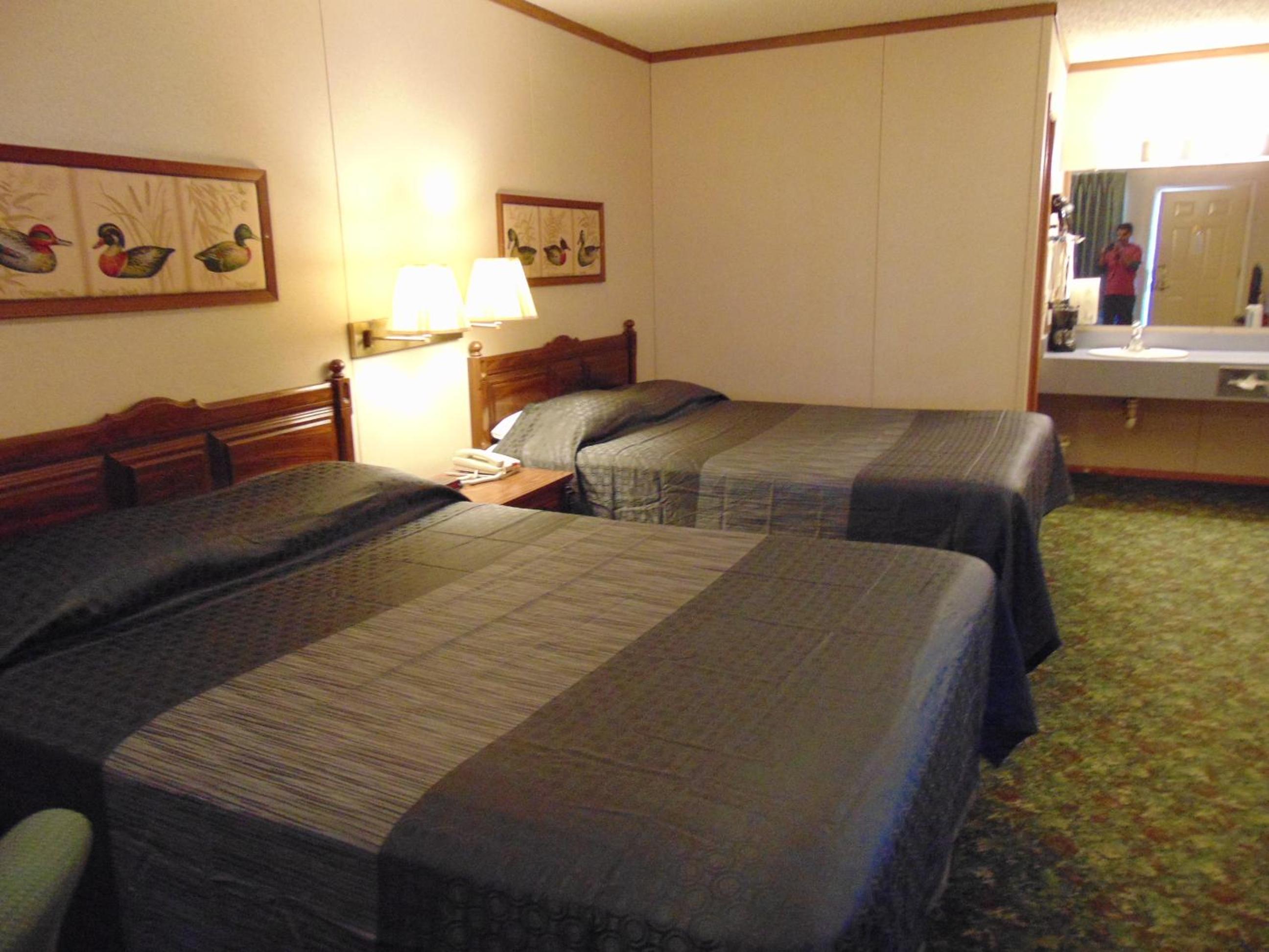 Heritage House Inn