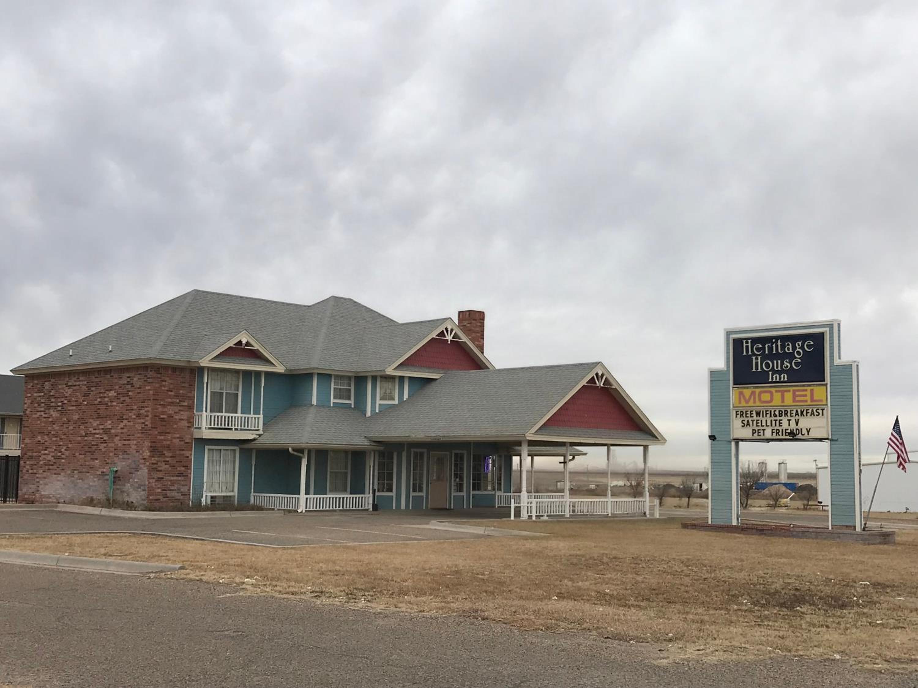 Heritage House Inn
