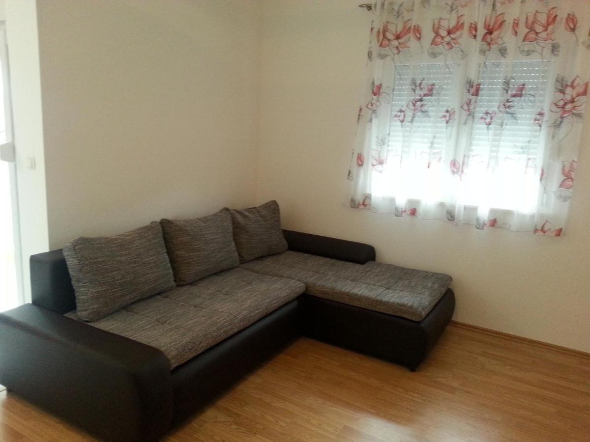 Apartment Branko-with parking view 3