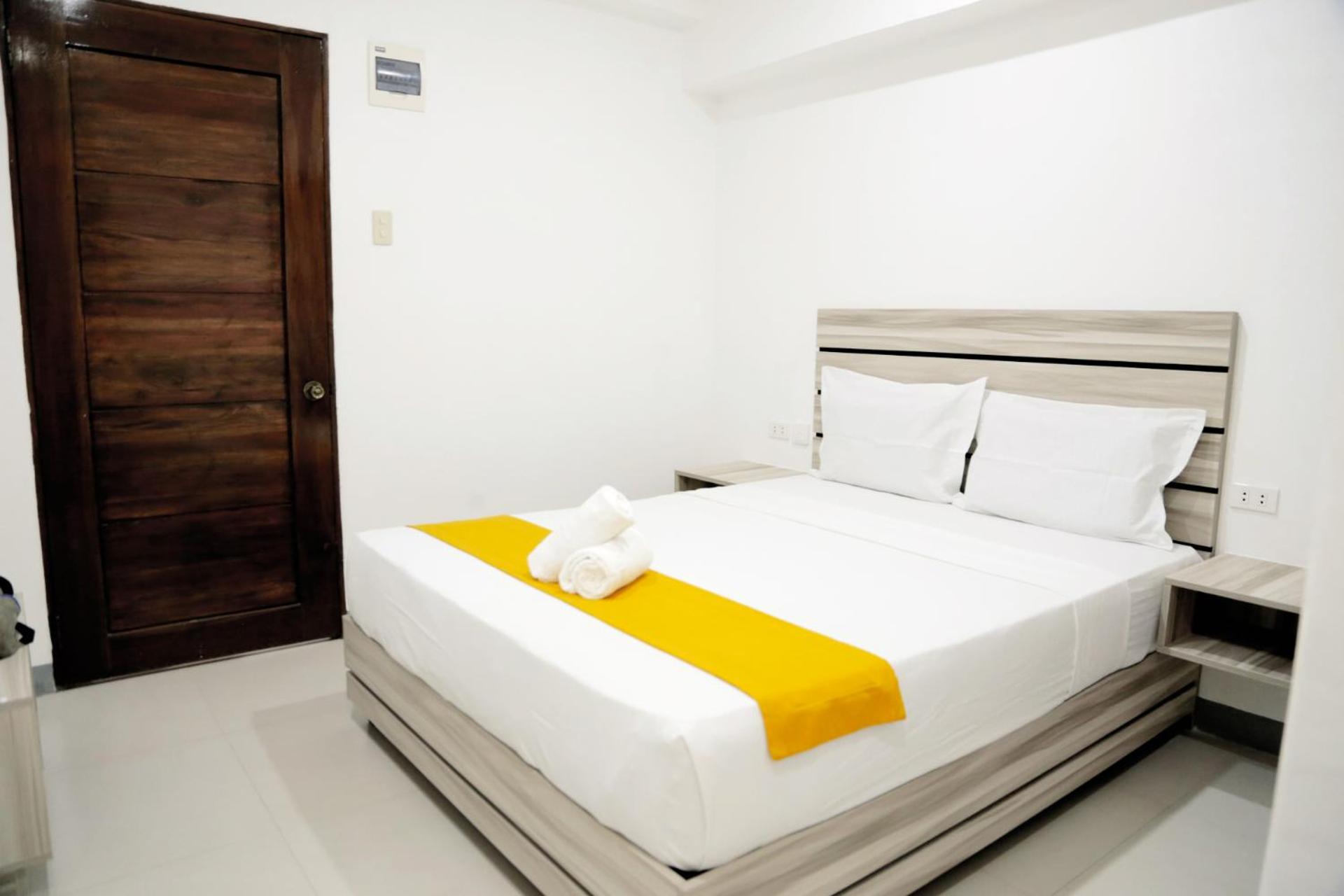 Travelbee Fuente Inn view 3